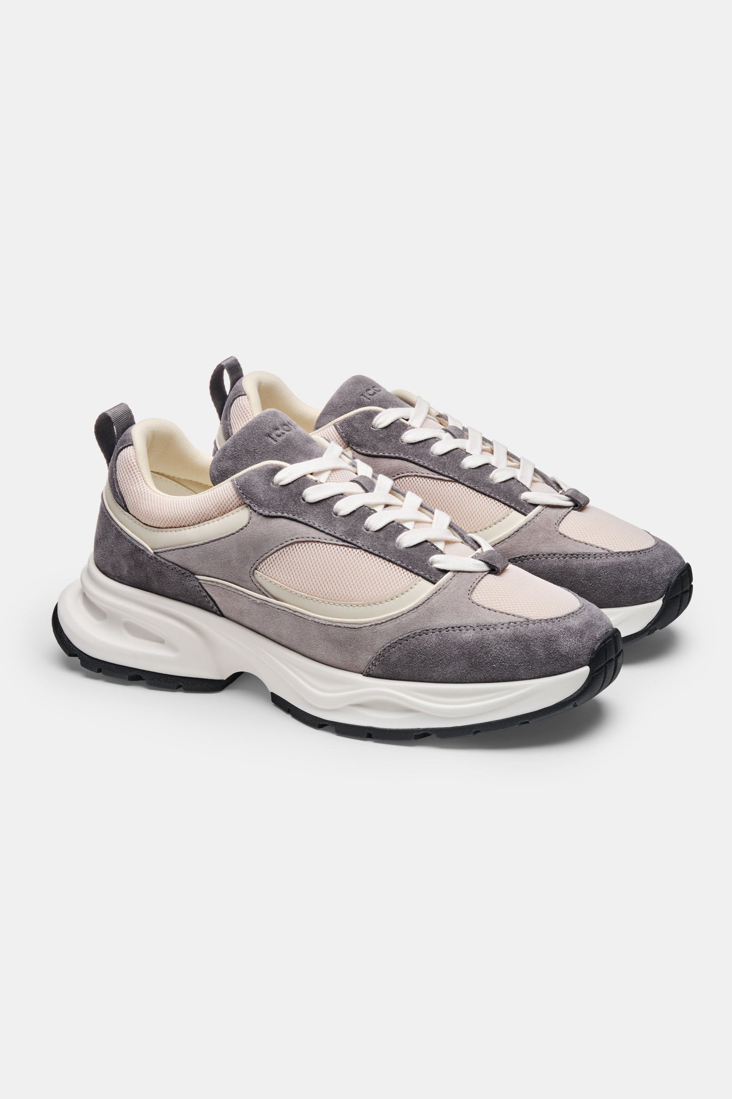 THE RENO RUNNER