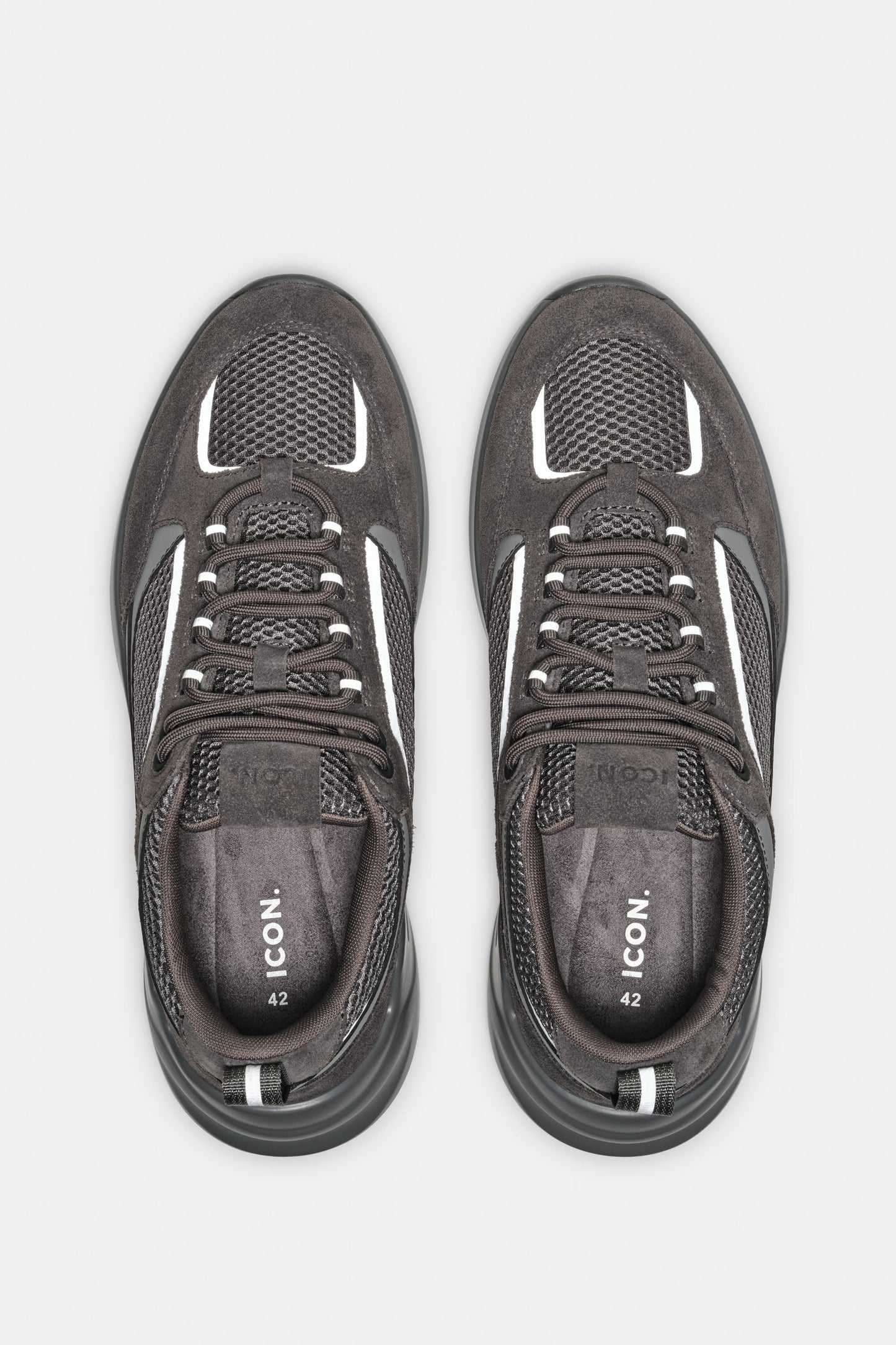 THE AREZZO RUNNER