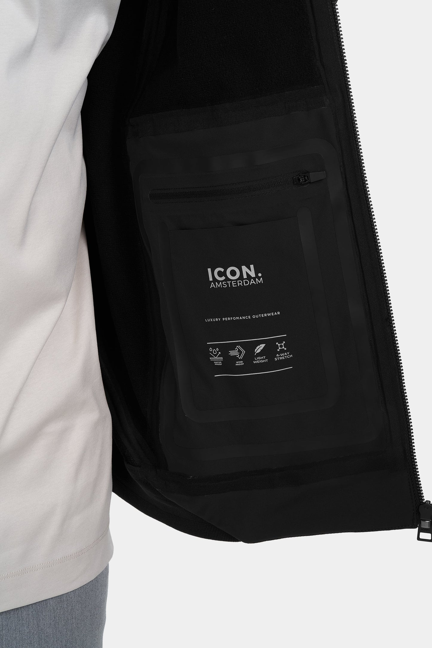 THE INNOVATIVE BOMBER JACKET