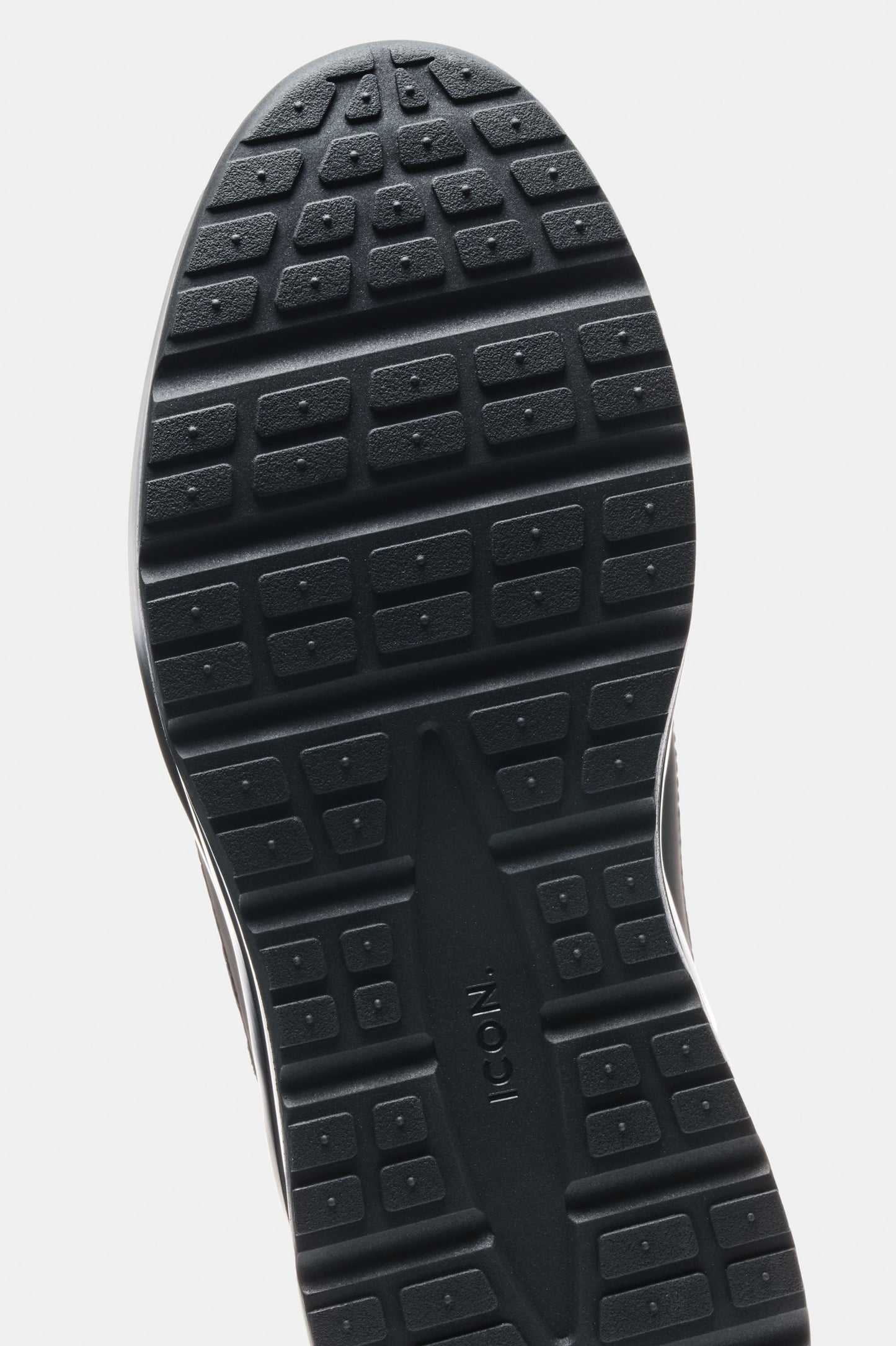 THE AREZZO RUNNER
