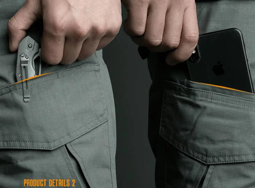 Men's Loose Cargo Shorts with Multiple Pockets