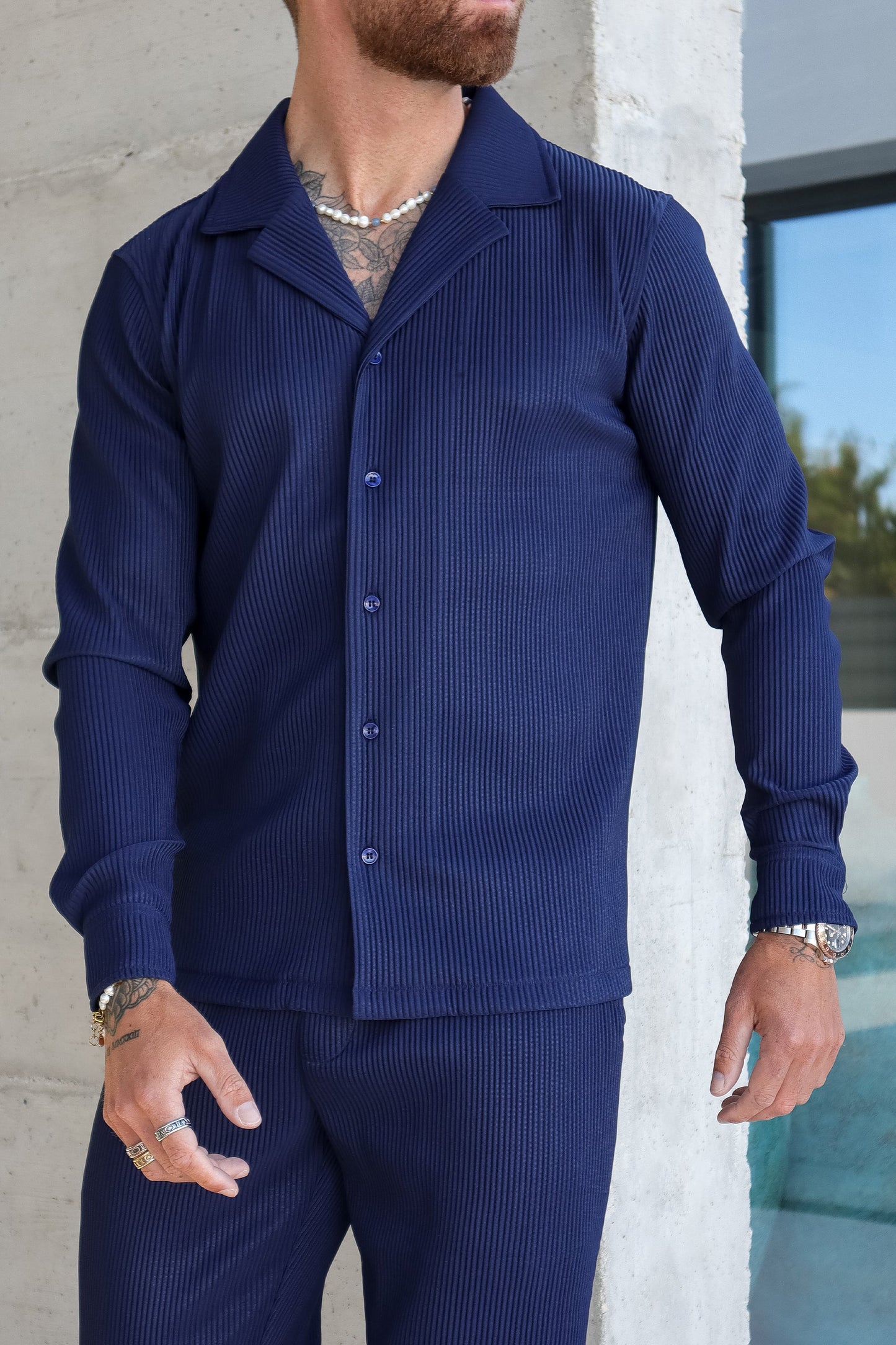 THE SLIM PLEATED SHIRT - NAVY BLUE