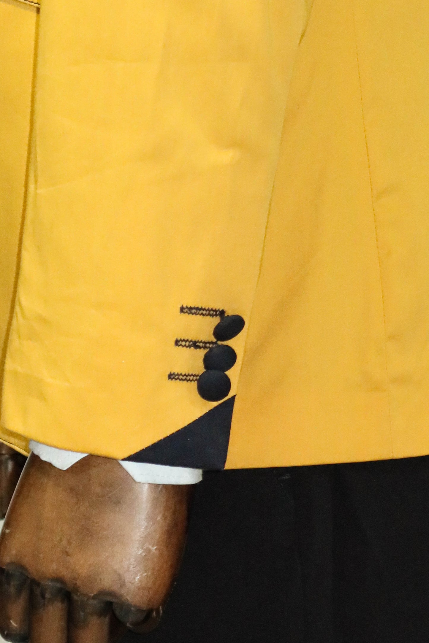 KOALA SYDNEY Single Button Collar Garni Tippet Yellow Jacket-Wessi