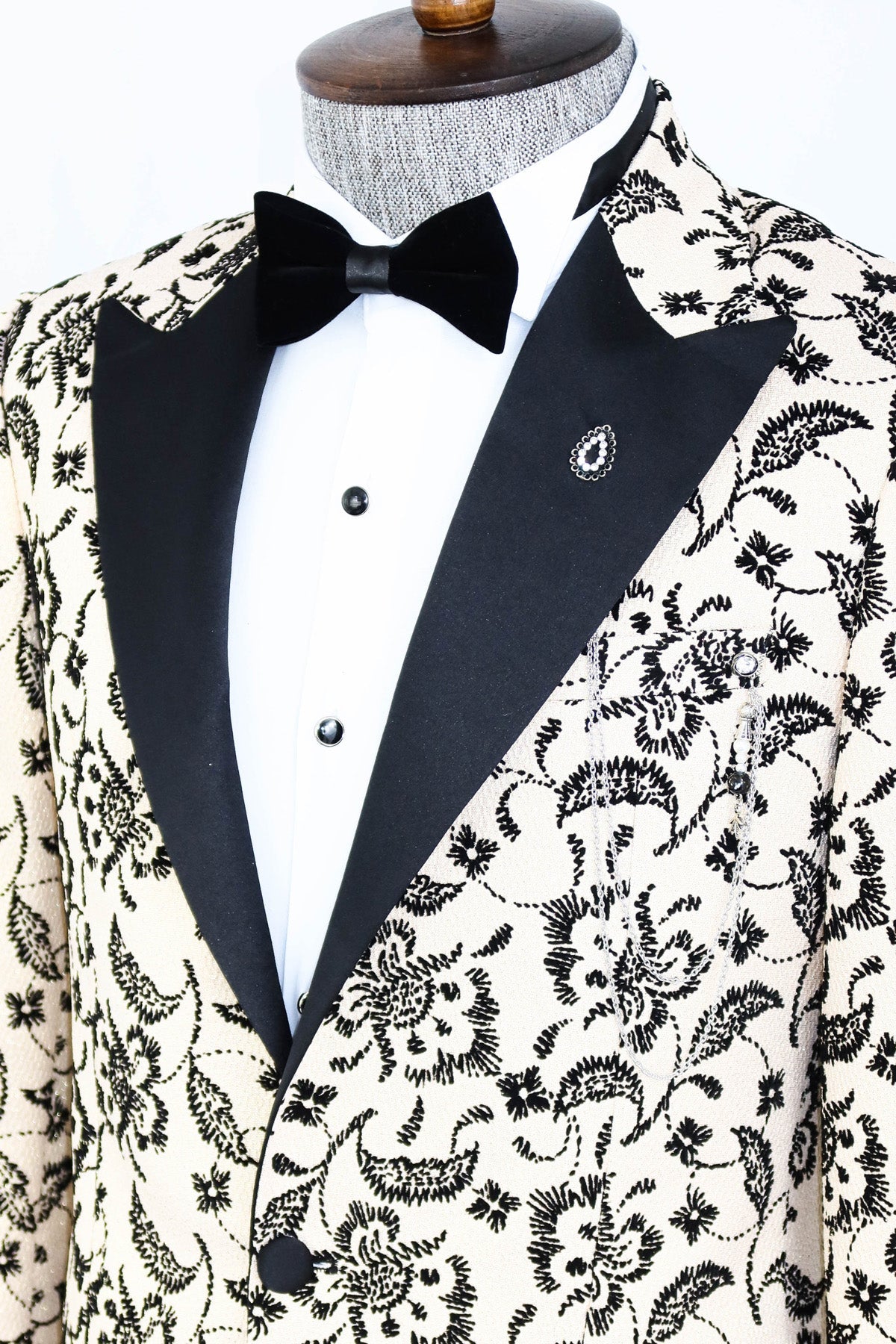 Floral Patterned Peak Lapel Cream Men Wedding Blazer