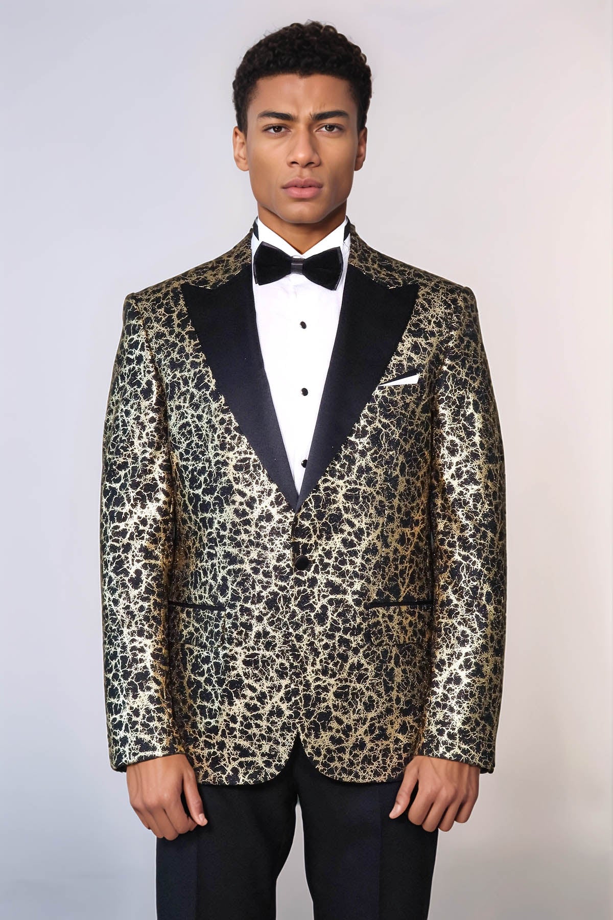 Root Pattern Peak Lapel Black Men Stage Performance Tuxedo Blazer - Wessi