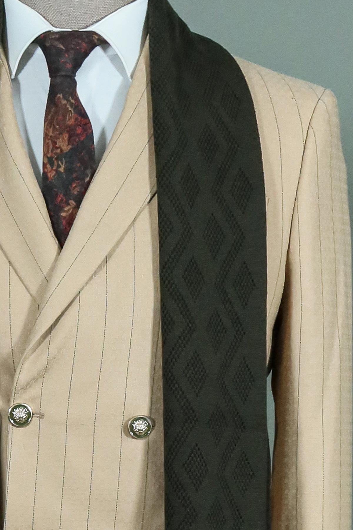 KOALA SYDNEY Beige Striped Double-Breasted Blazer with Green Pants and Floral Tie - Business Look