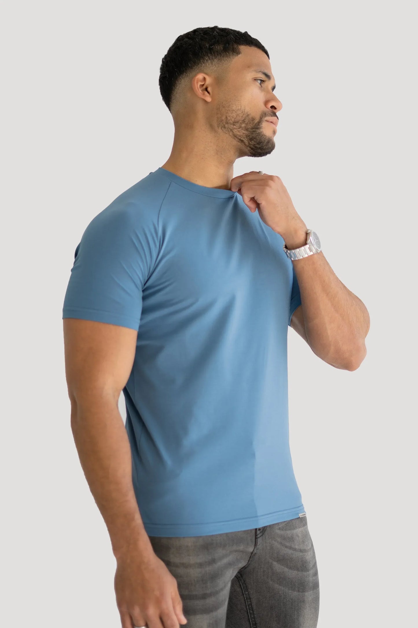 Essential Muscle Fit T-Shirt