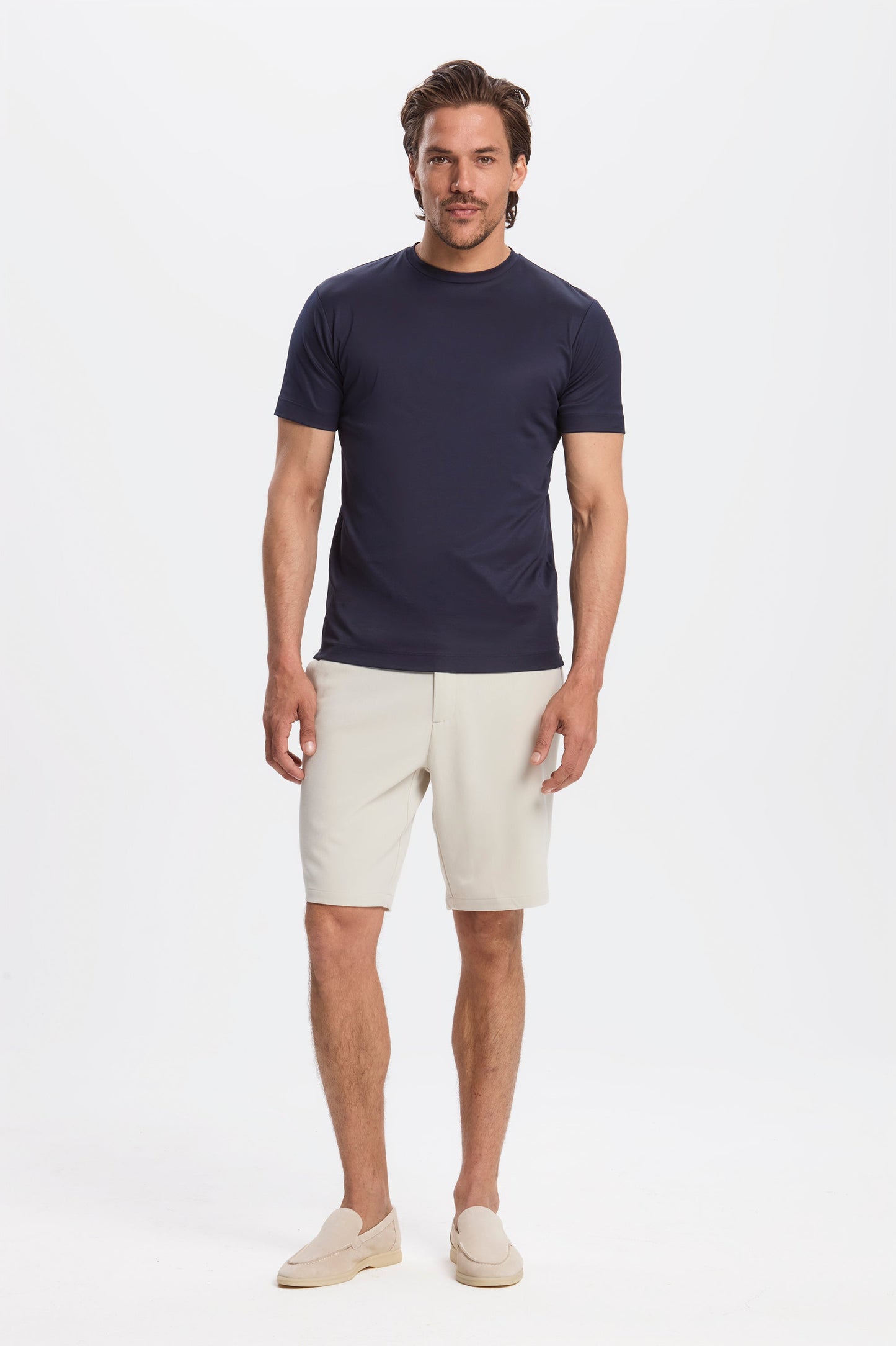 THE ELEGANT TEE