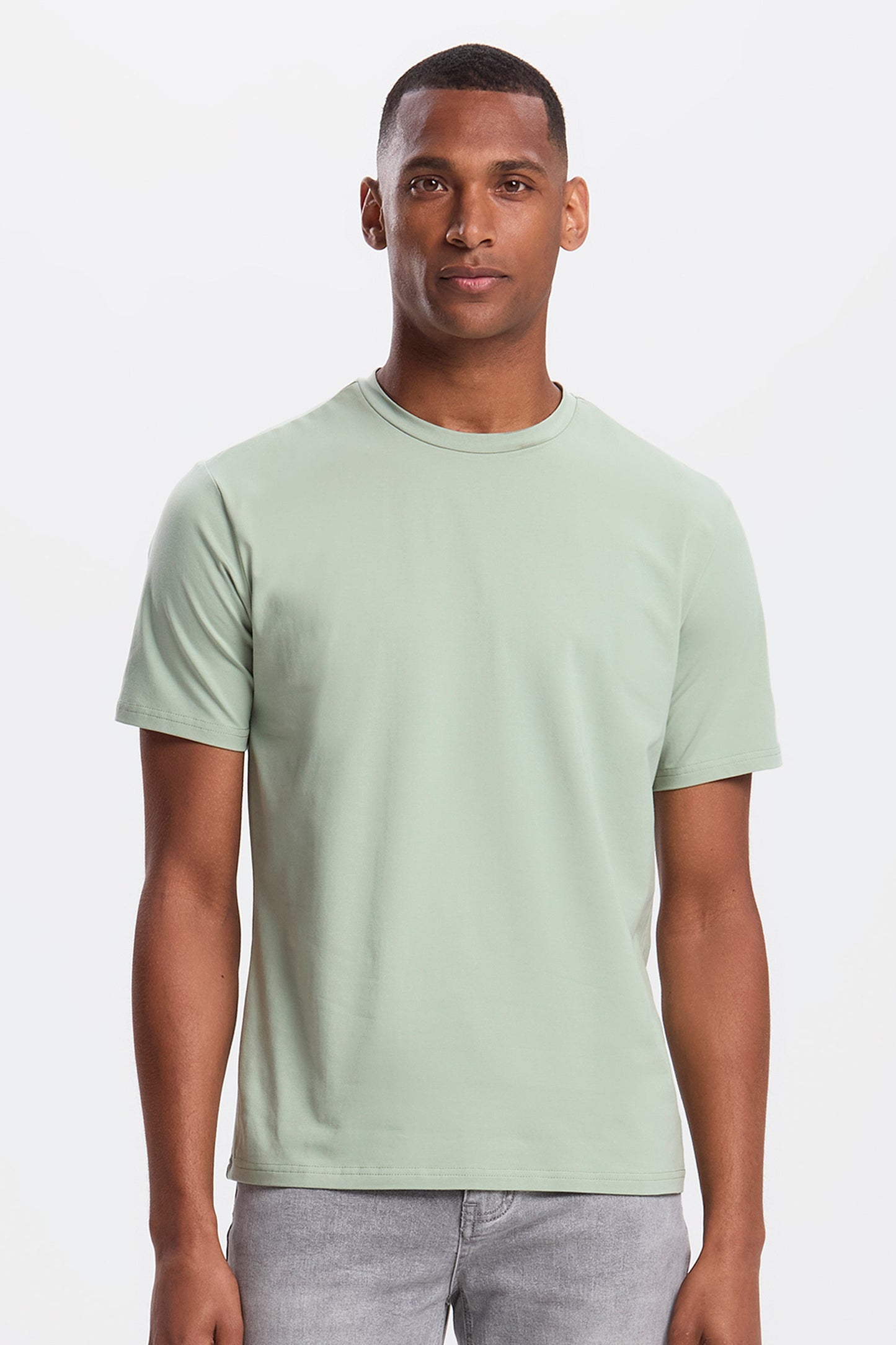 THE MUST-HAVE TEE