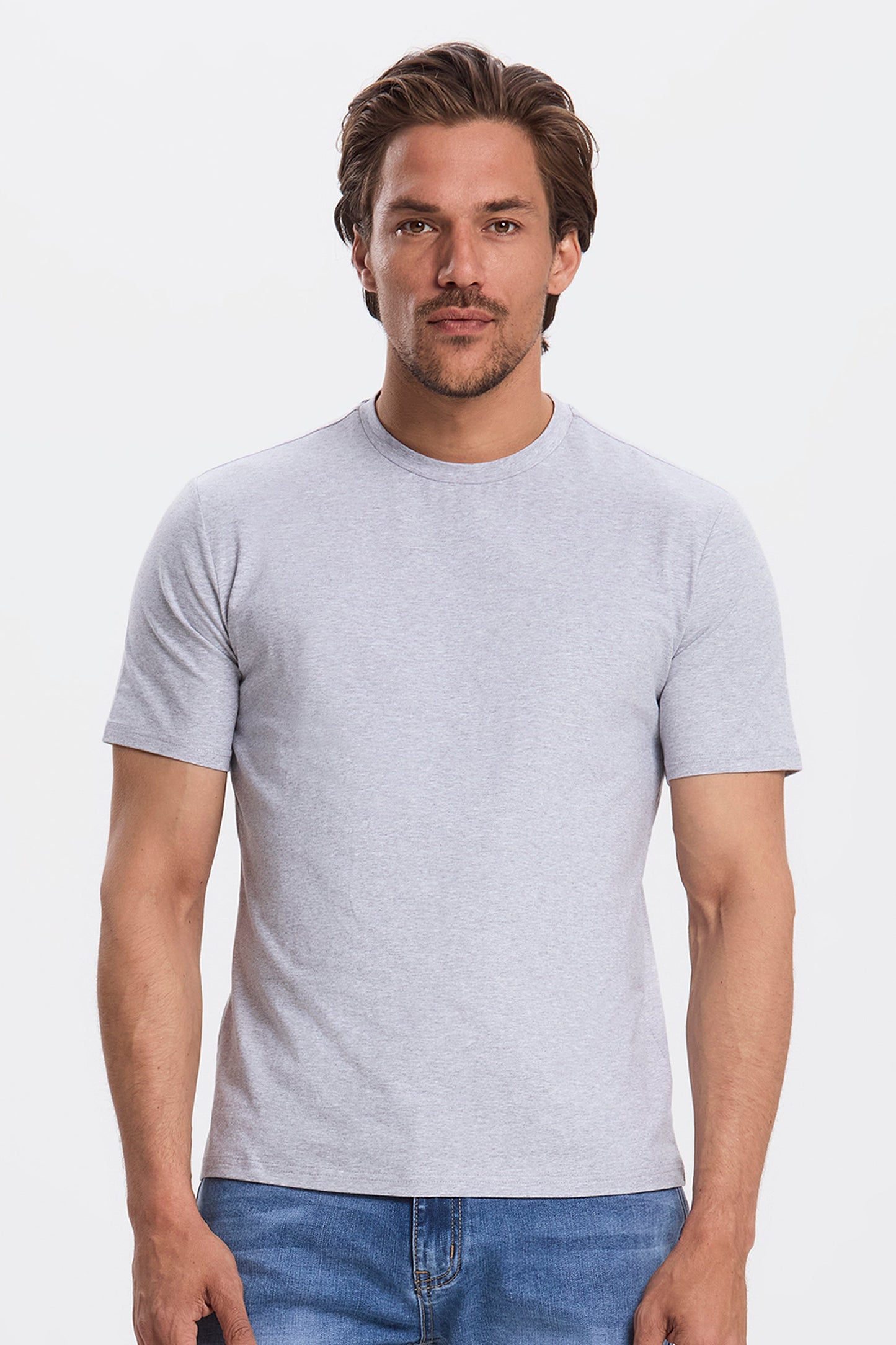 THE ESSENTIAL T-SHIRT