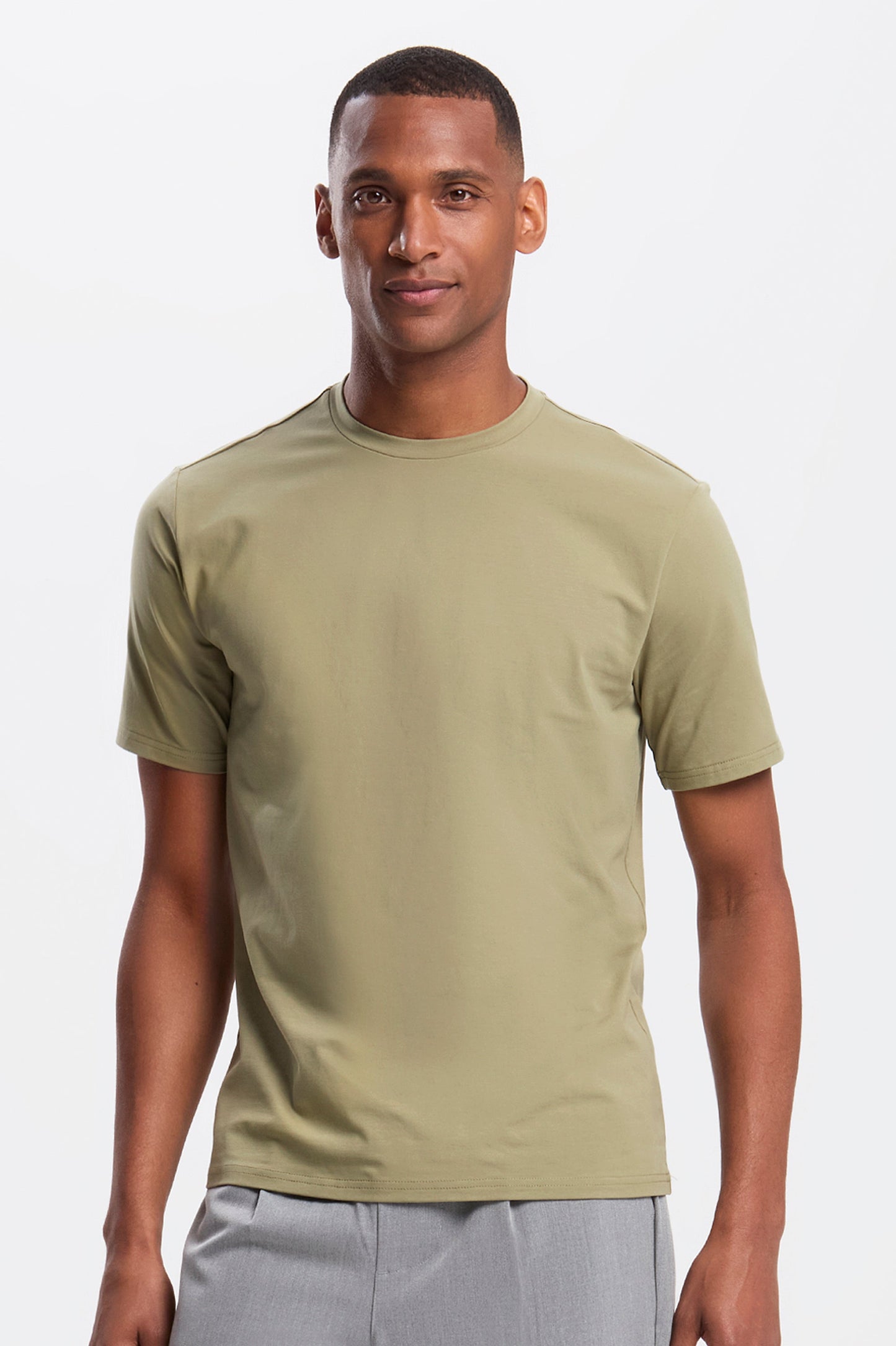 THE ESSENTIAL T-SHIRT