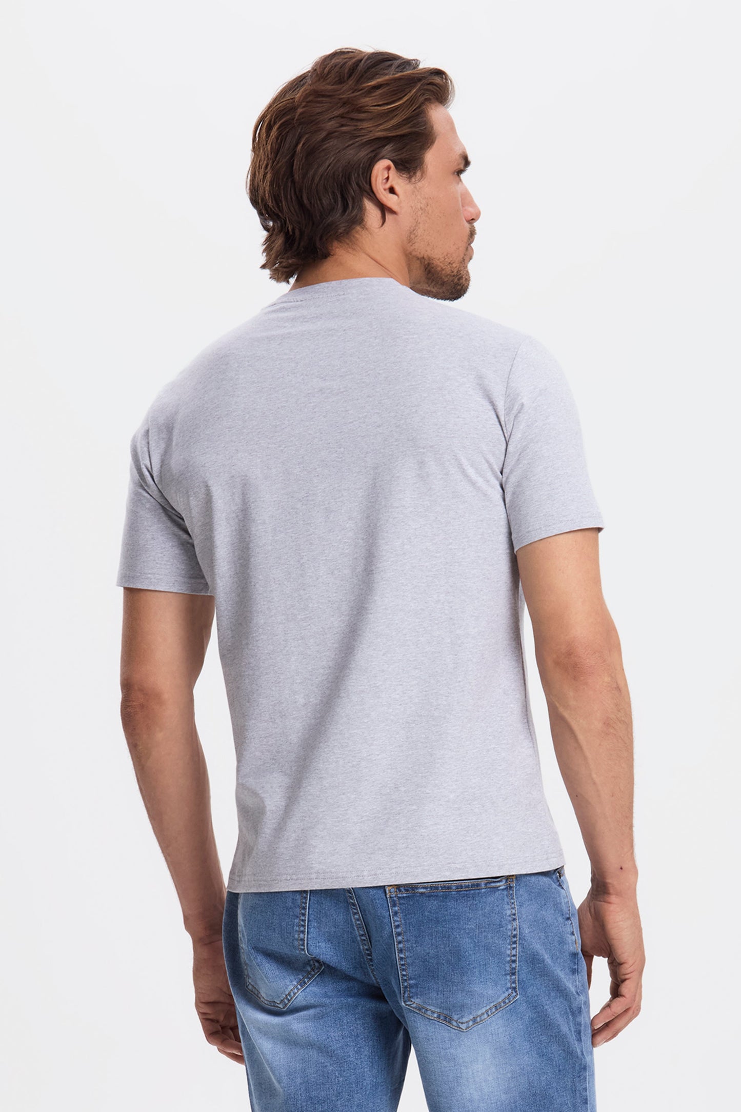 THE ESSENTIAL T-SHIRT