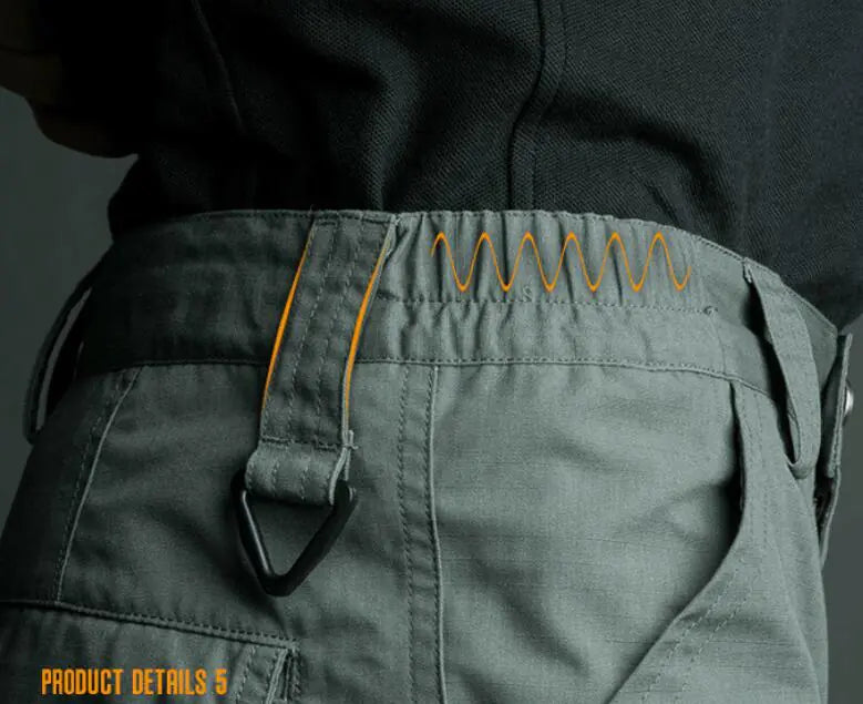 Men's Loose Cargo Shorts with Multiple Pockets