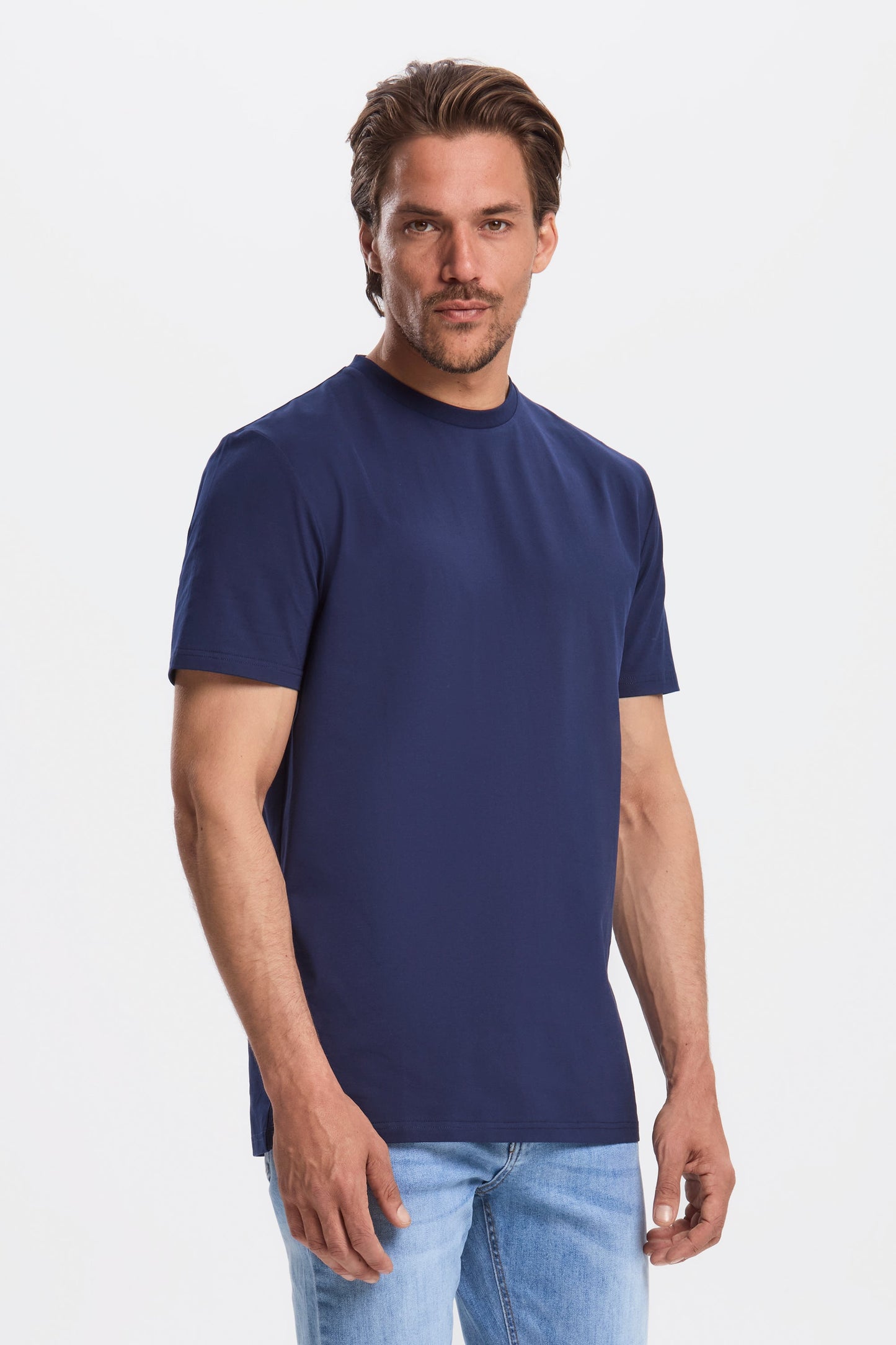 THE MUST-HAVE TEE