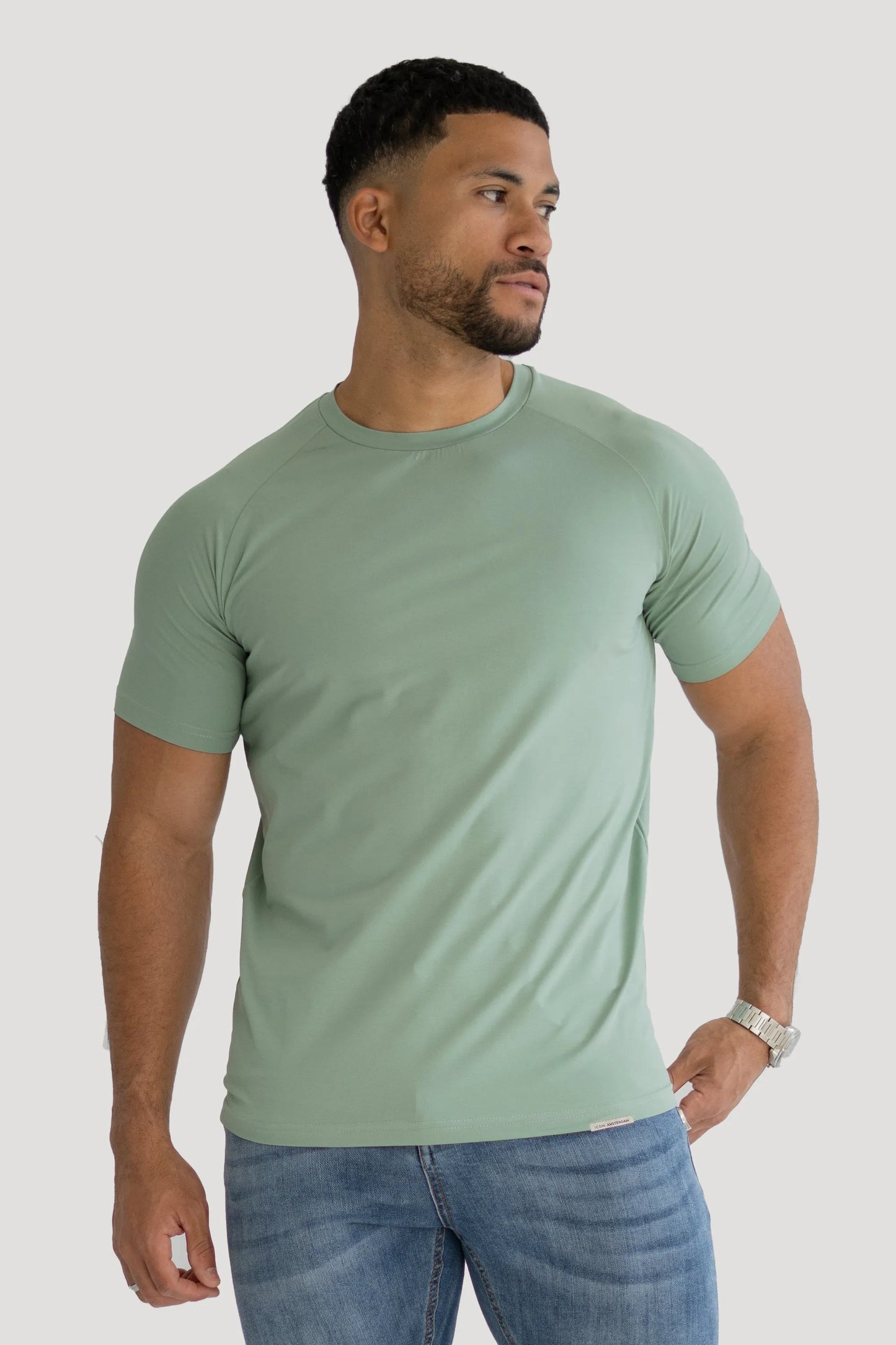 Essential Muscle Fit T-Shirt