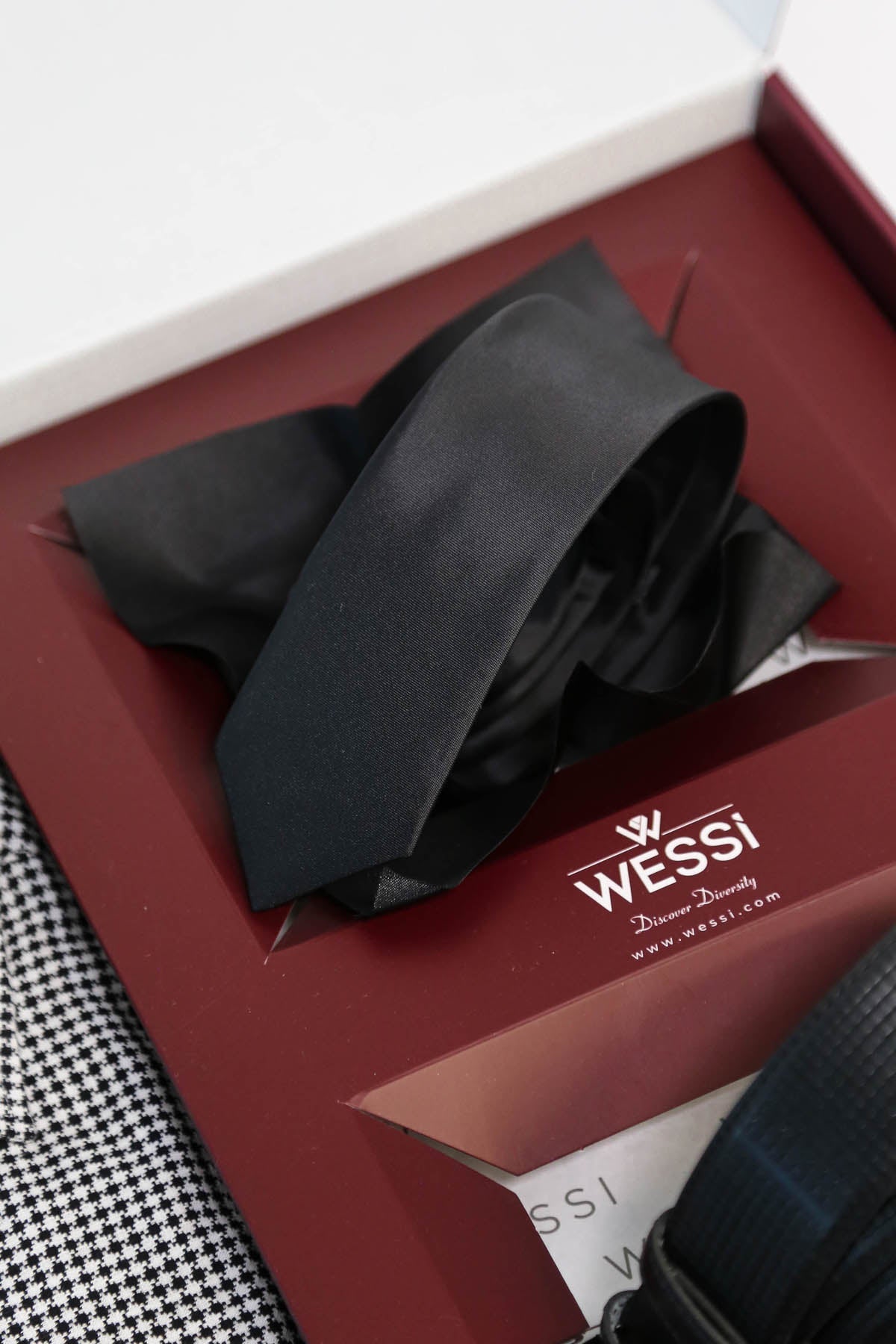 The Dapper Gift Box by Wessi – Includes Black Houndstooth Shirt, Black Tie & Black Belt