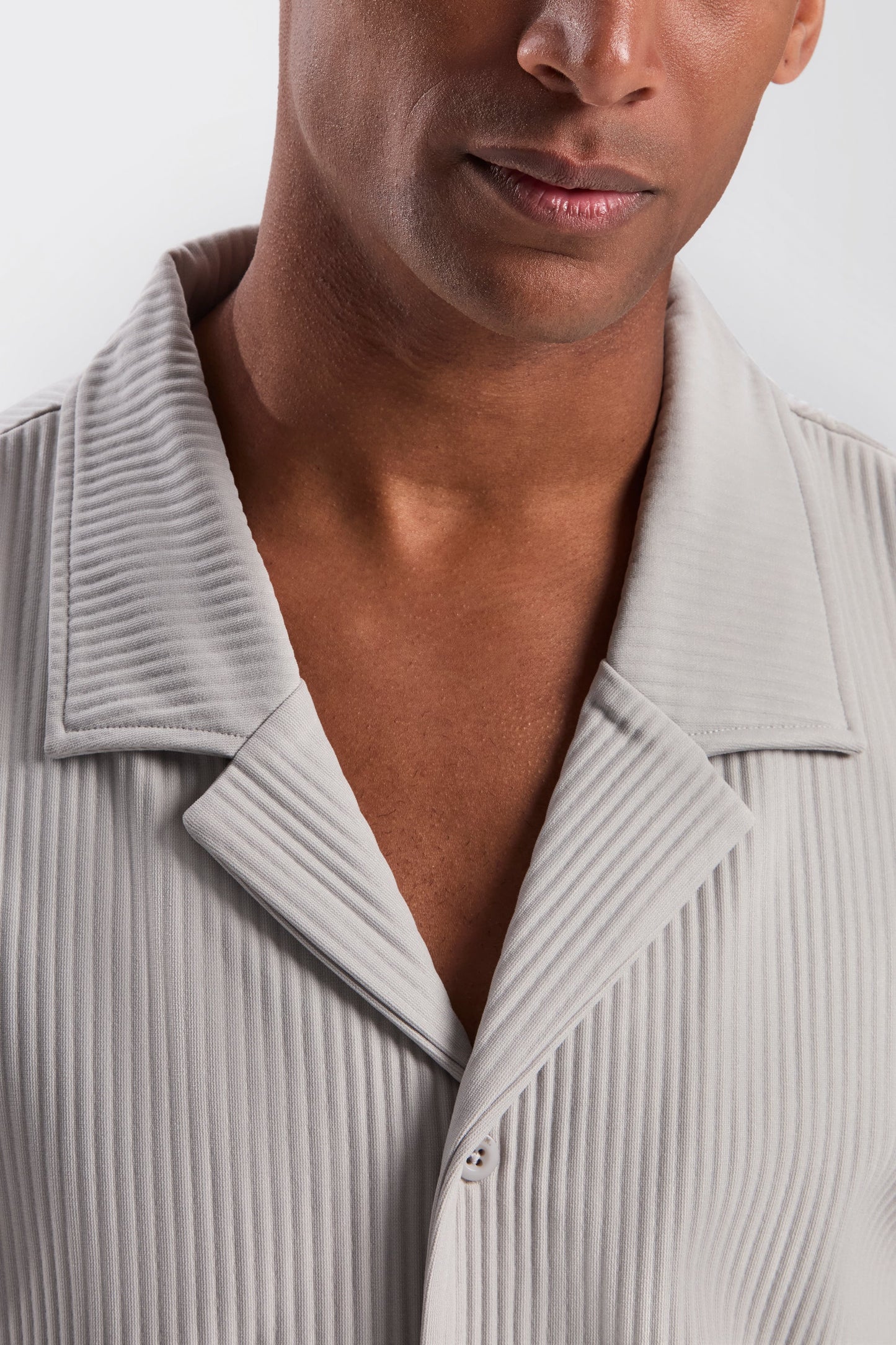 KOALA SYDNEY Pleated Short Sleeve Shirt