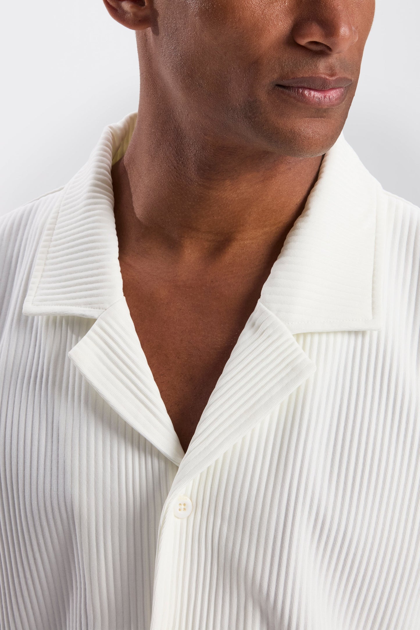 KOALA SYDNEY Pleated Short Sleeve Shirt