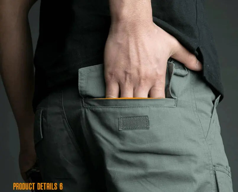 Men's Loose Cargo Shorts with Multiple Pockets