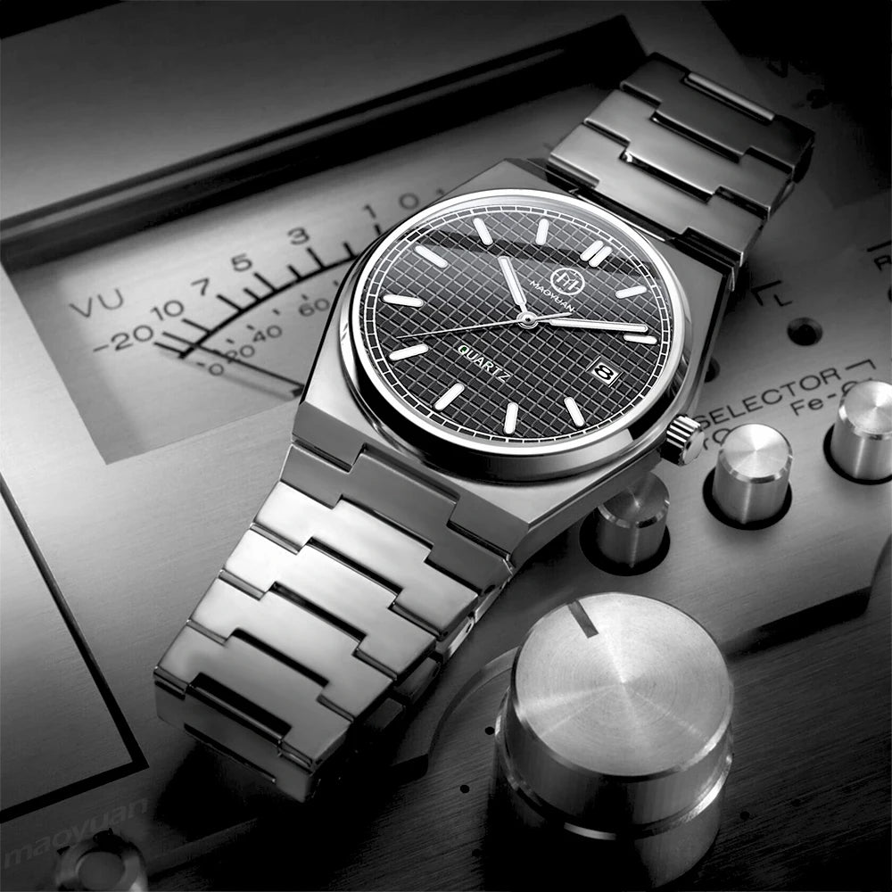 Men's Luxury Sports Watch Waterproof Quartz Timepiece for Casual & Athletic Style
