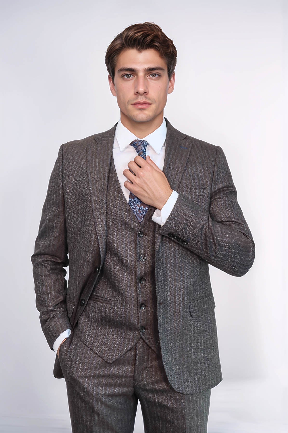 KOALA SYDNEY Striped Brown Vested Suit |