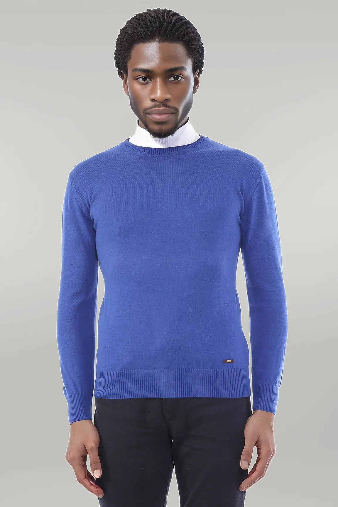 Circle Collar Indigo Color Sweater