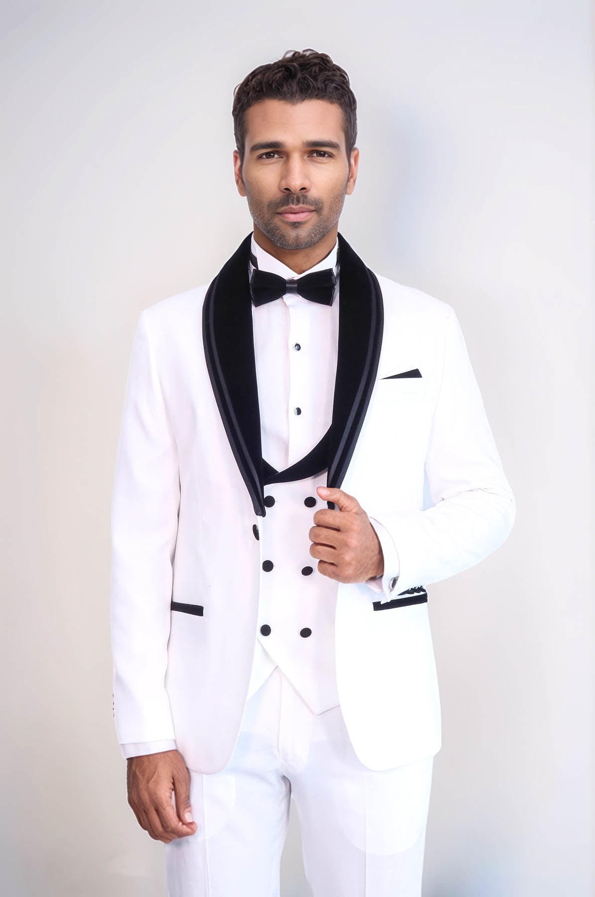 KOALA SYDNEY 3 Piece Trim Detailed Self-Patterned Velvet Shawl Collar White Men's Tuxedo