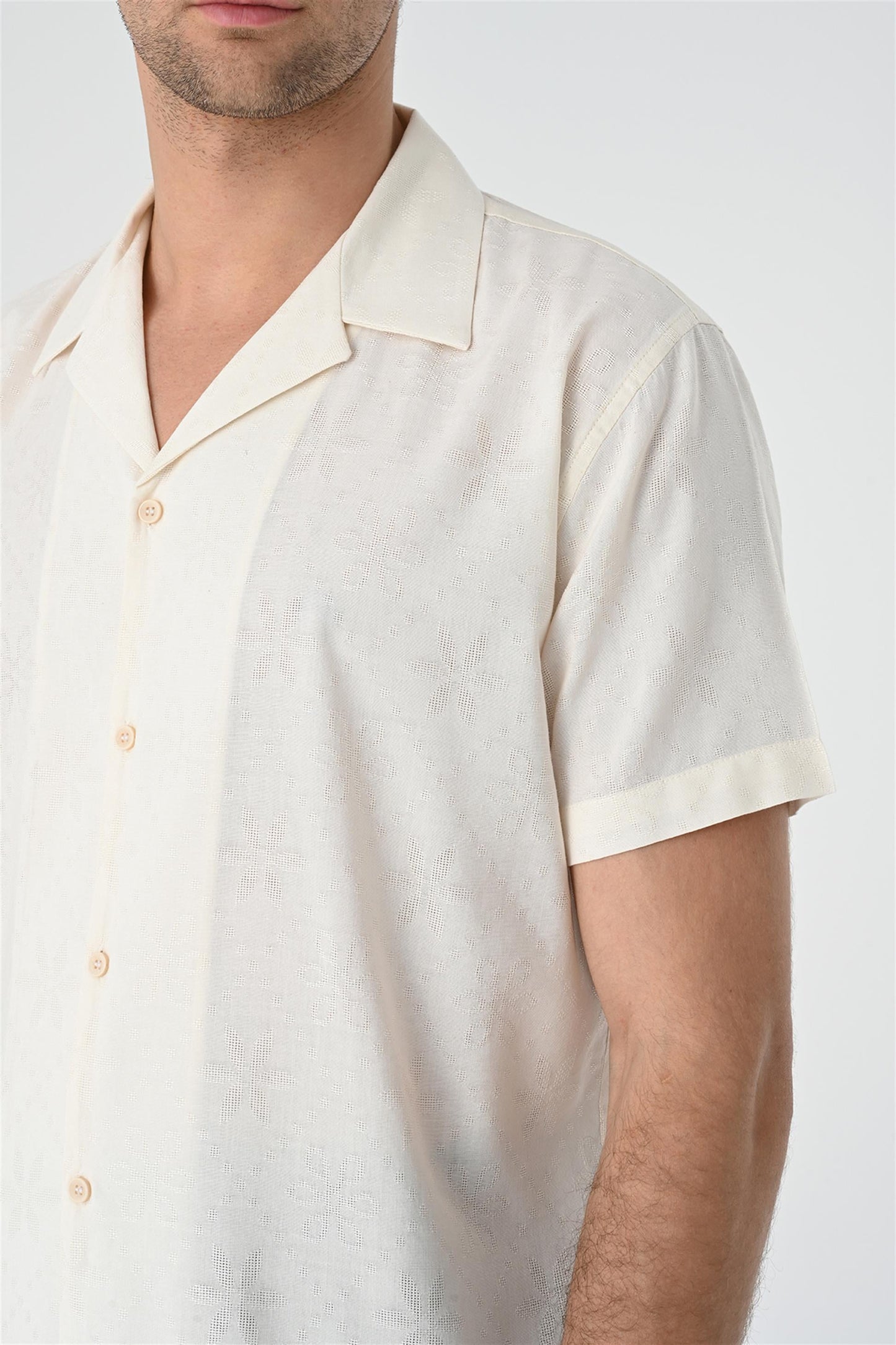 KOALA SYDNEY Men's Ecru Knitted Patterned Shirt with Camp Collar