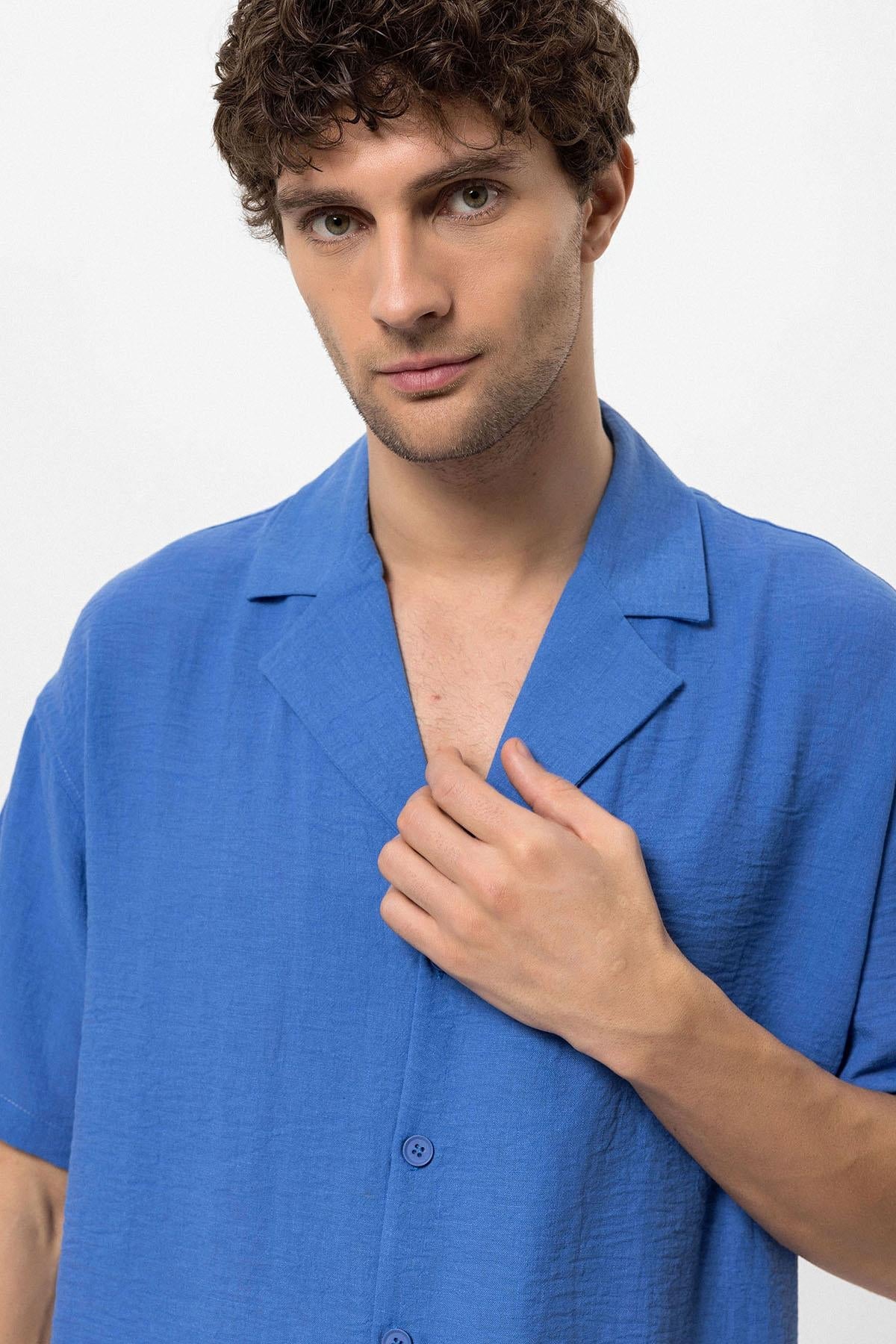 KOALA SYDNEY Men's Sax Oversized Short Sleeve Shirt with Apach Collar