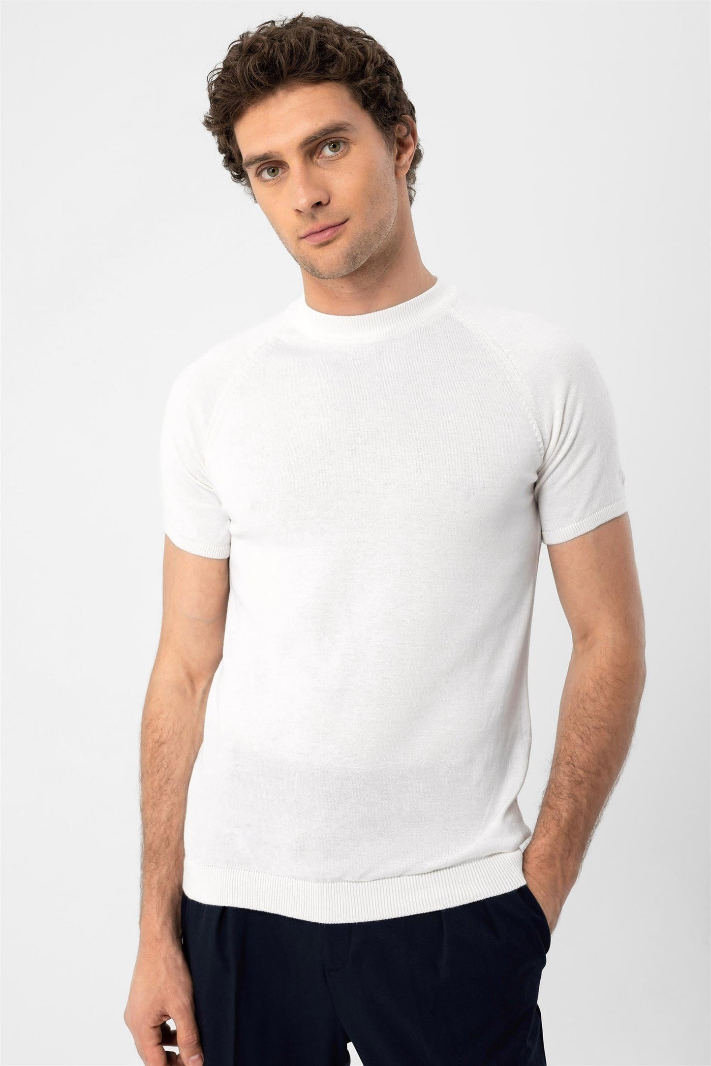 KOALA SYDNEY Men's Ecru Crew Neck Knitwear T-Shirt