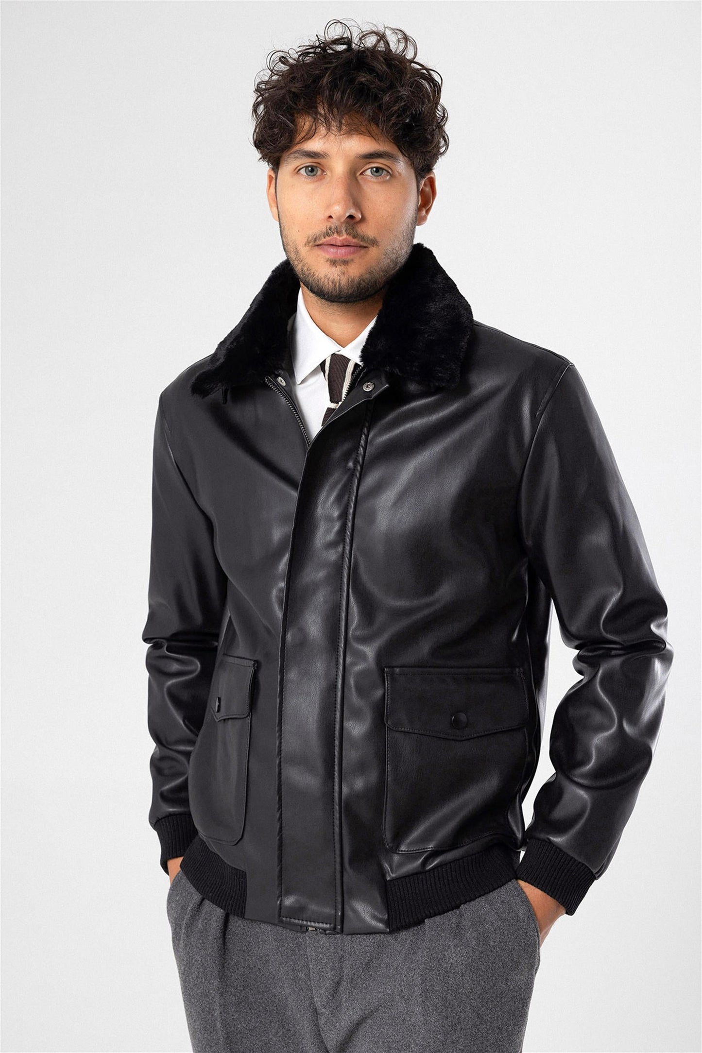 Men's Black Double Pocket Fur Collar Leather Coat