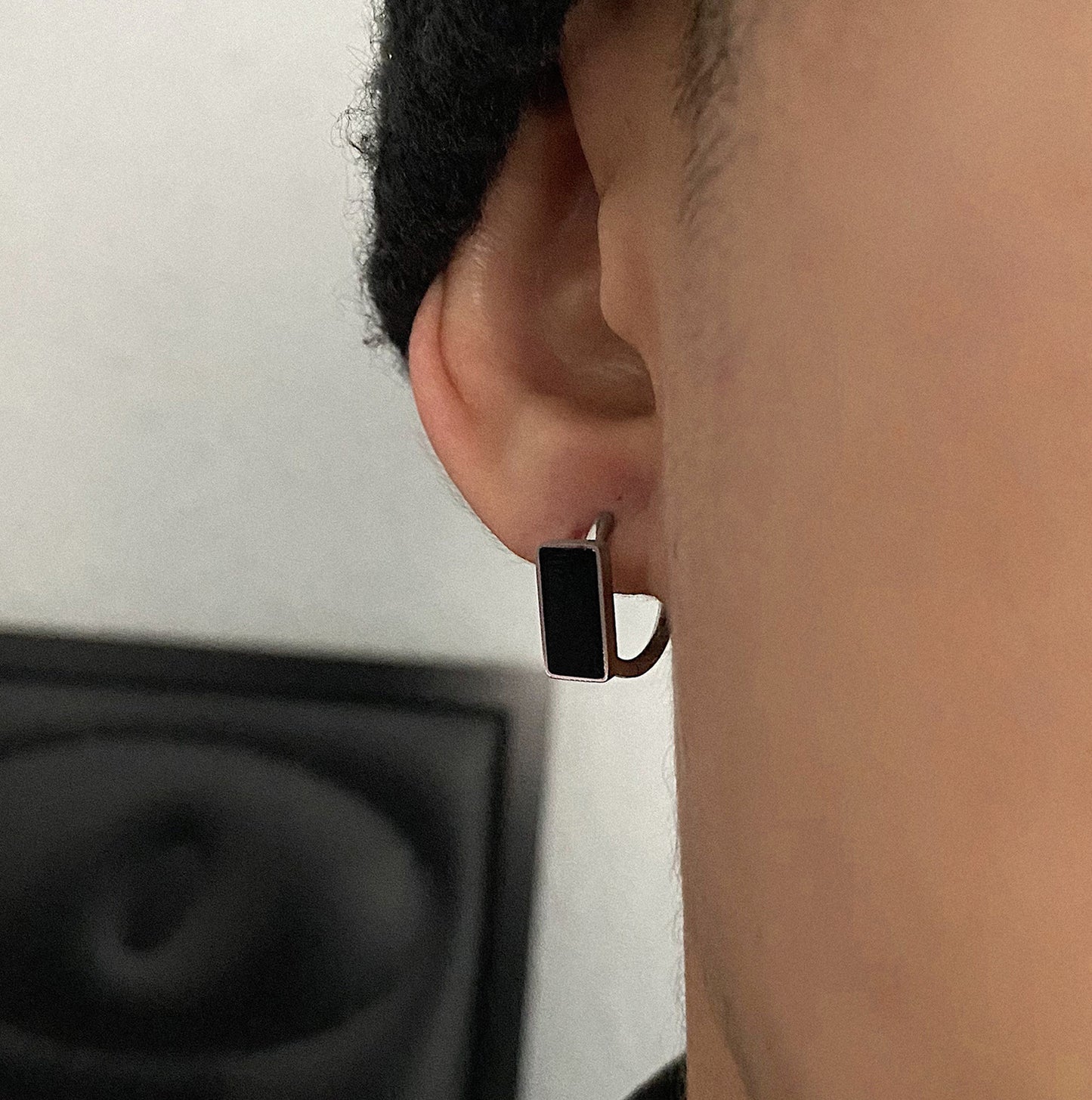 KOALA SYDNEY Colorless Black Oil Drop Earrings