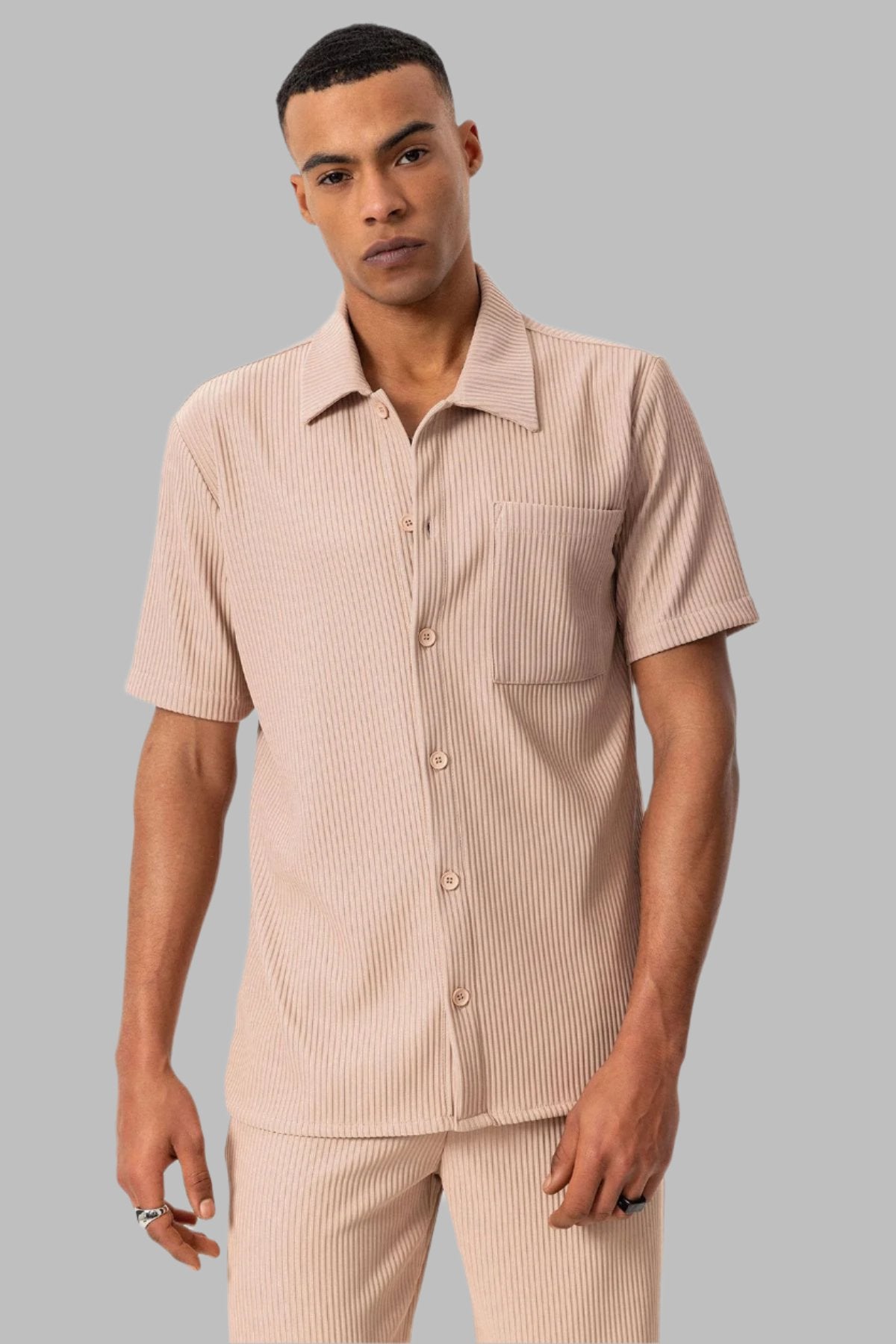 Men's Beige Short-Sleeve Ribbed Shirt