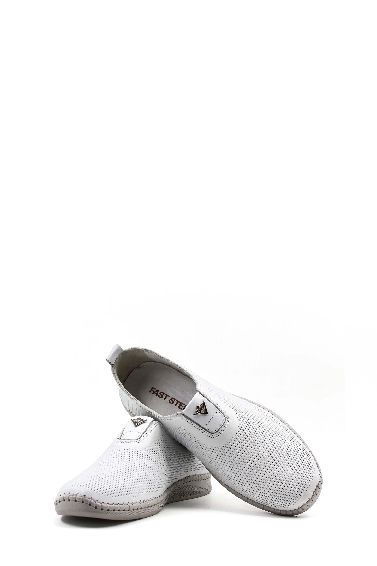 KOALA SYDNEY Men's White Mesh Slip-On Casual Shoes with Stitch Detailing
