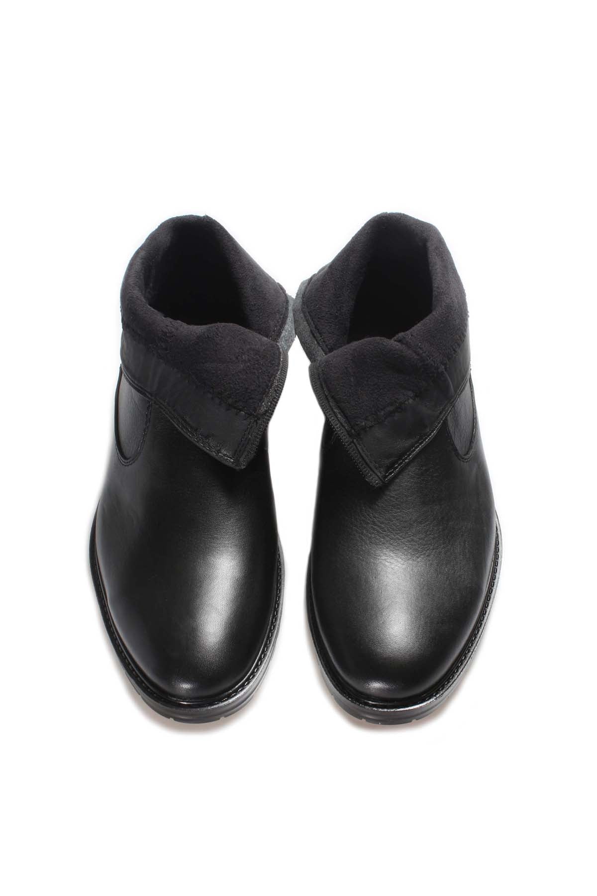 KOALA SYDNEY Men's Black Leather Ankle Boots with Embossed Crest Detail