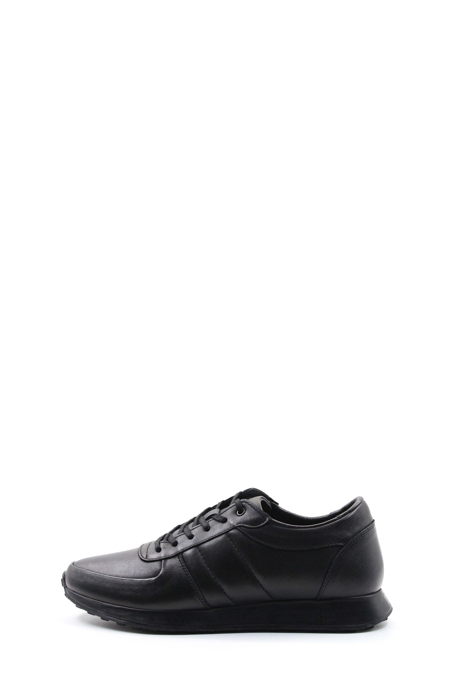 Men's Black Leather Sneakers with Subtle Stitch Detailing