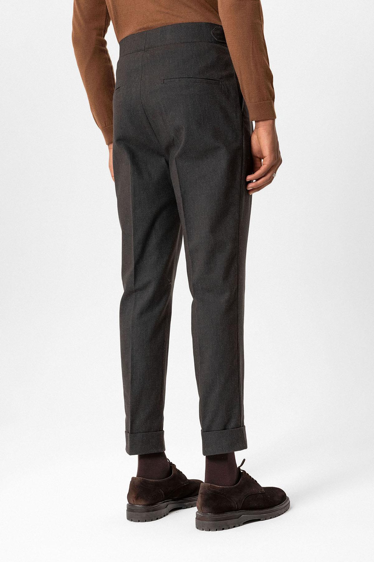 Brown High-Waisted Men's Trousers with Buckle Detail