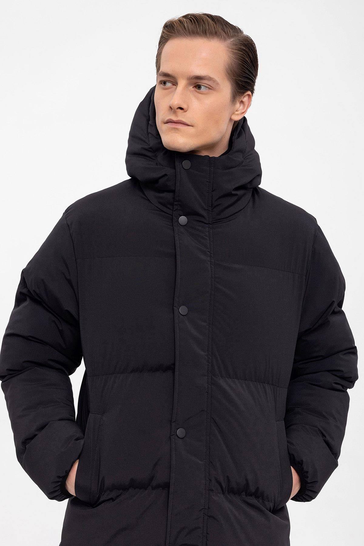 Men's Black Hooded Long Puffer Jacket
