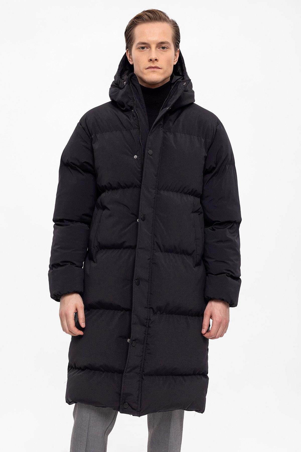 Men's Black Hooded Long Puffer Jacket