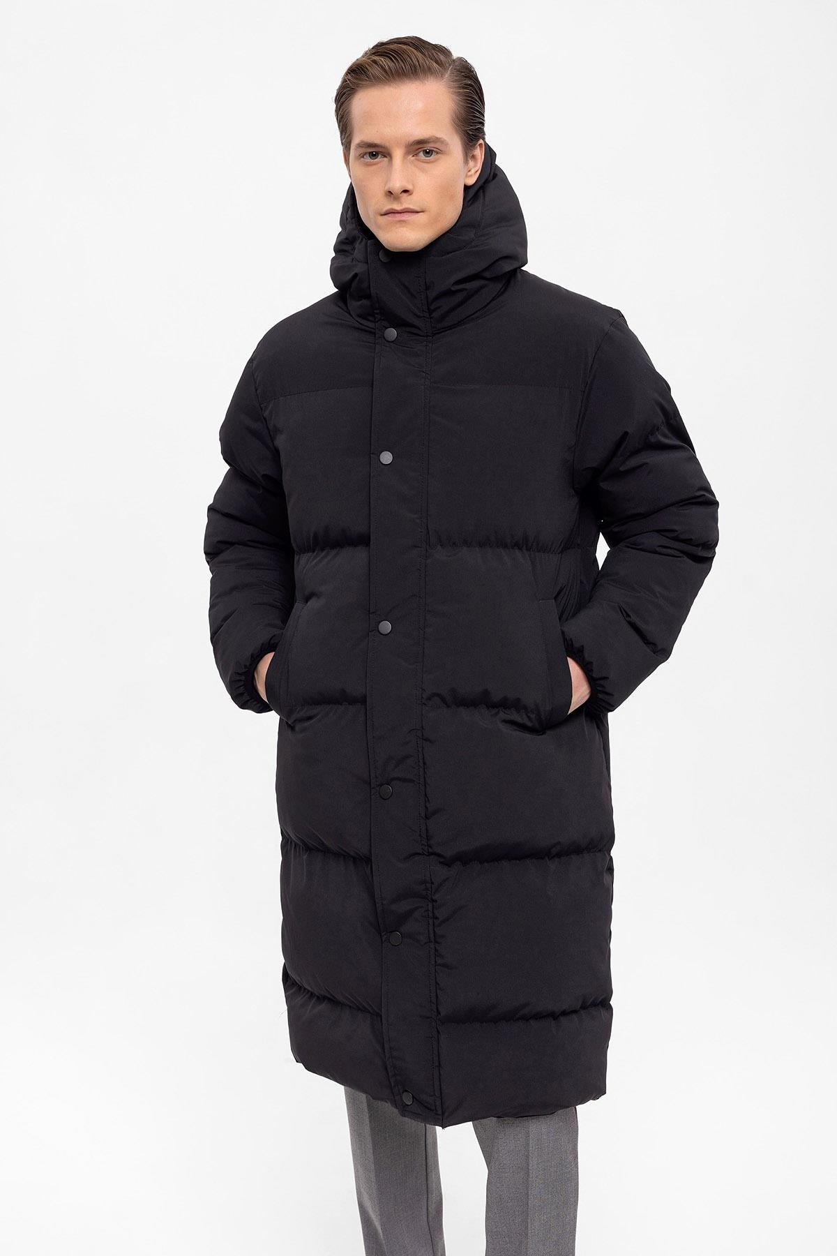 Men's Black Hooded Long Puffer Jacket