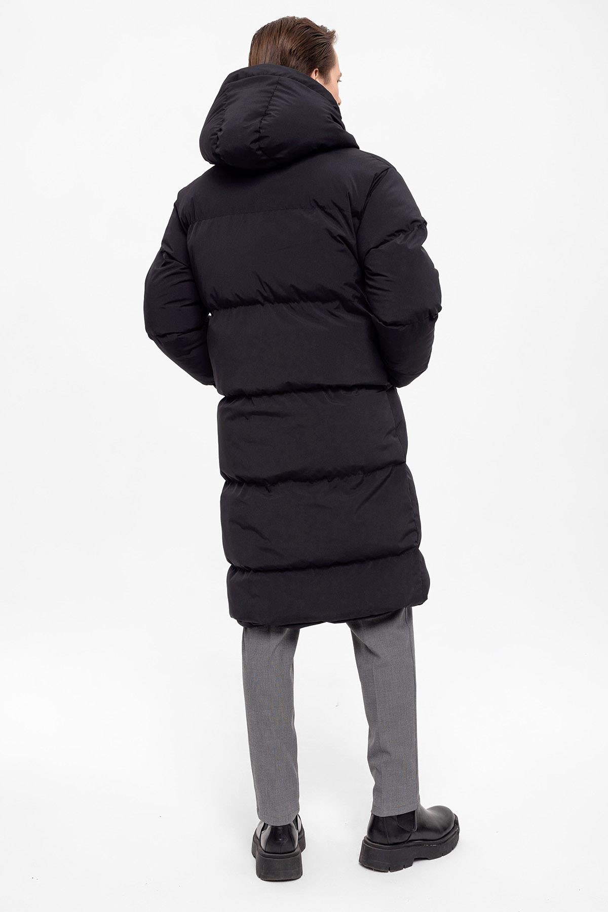 Men's Black Hooded Long Puffer Jacket