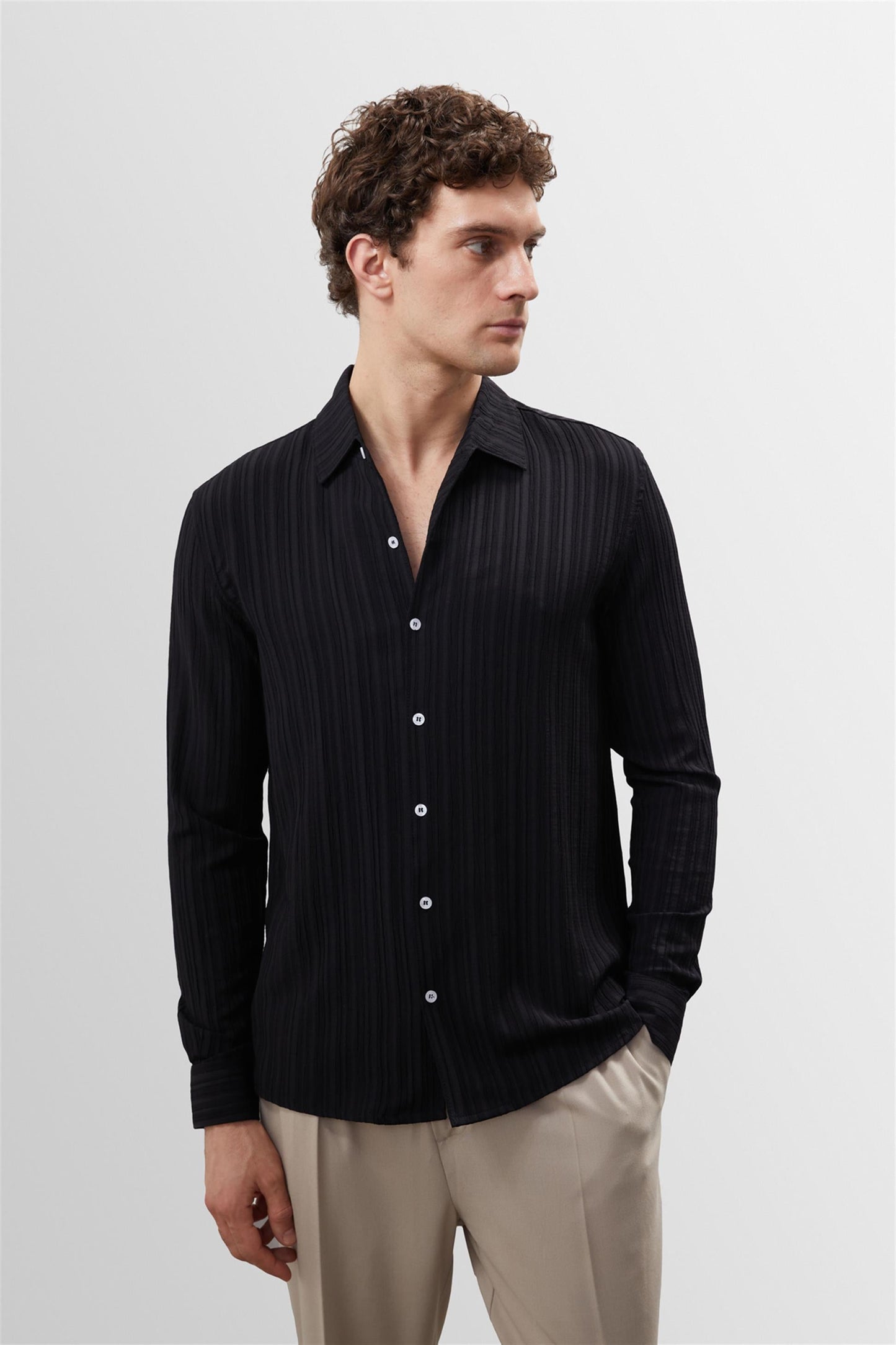 Men's Black Muslin Fabric Slim Fit Shirt
