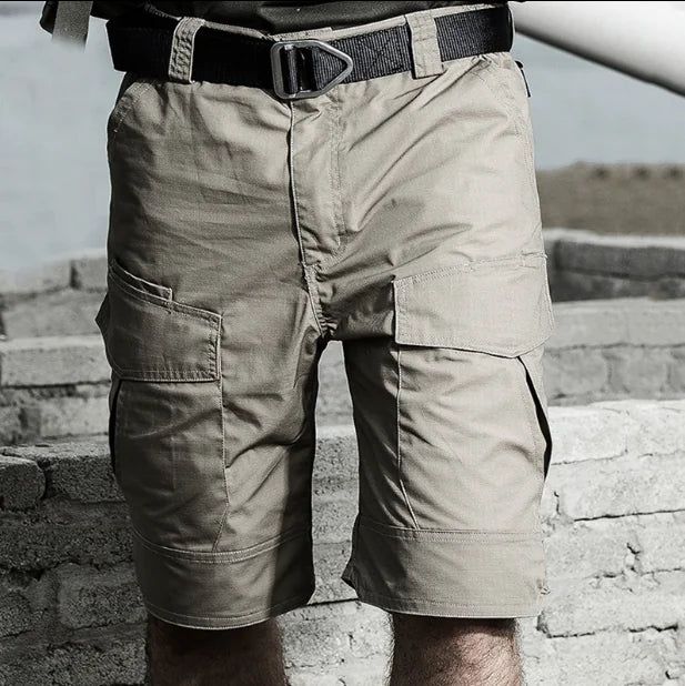 Men's Loose Cargo Shorts with Multiple Pockets