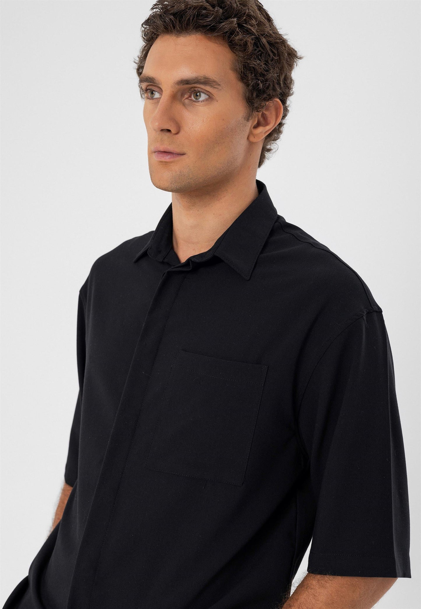 Men's Black Oversize Hidden Button Short Sleeve Shirt