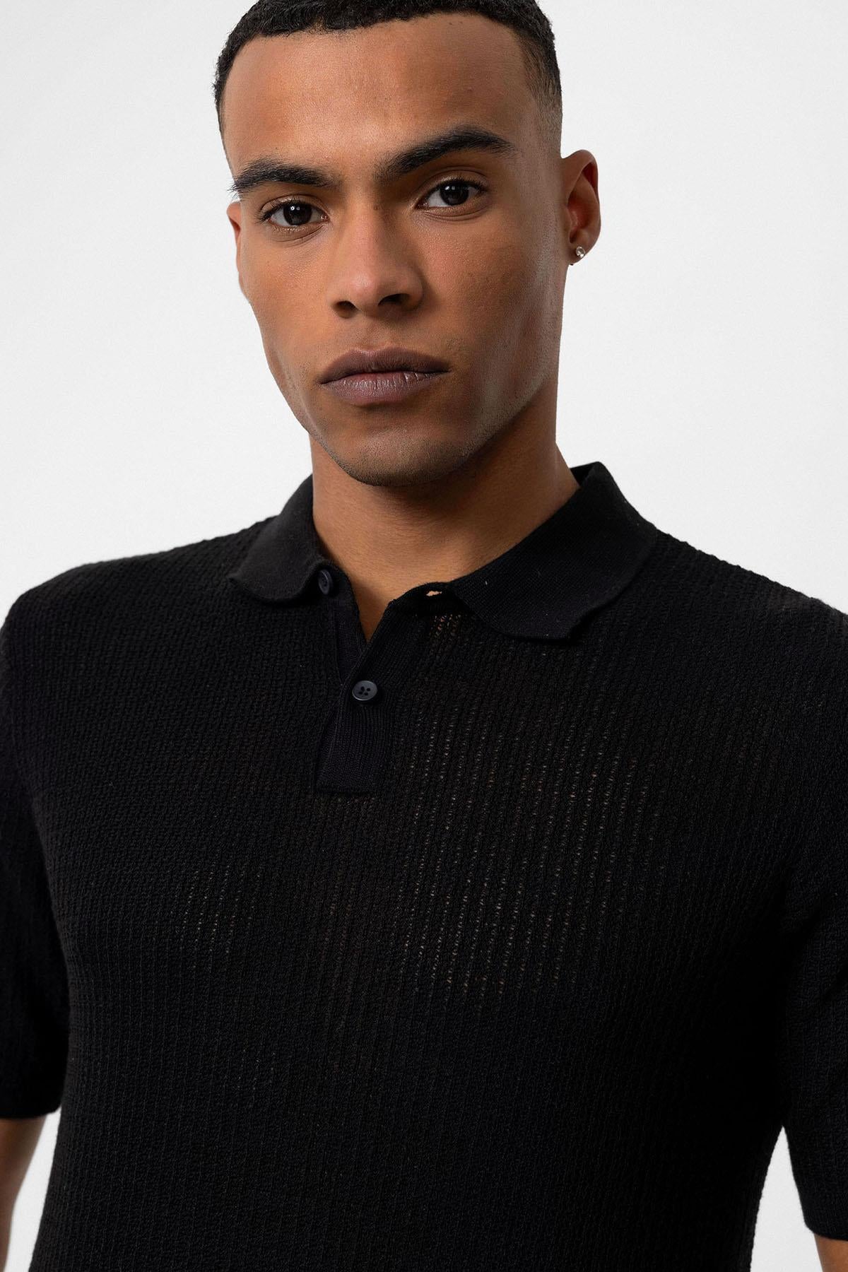 KOALA SYDNEY Men's Black Polo Collar Knit T-Shirt
