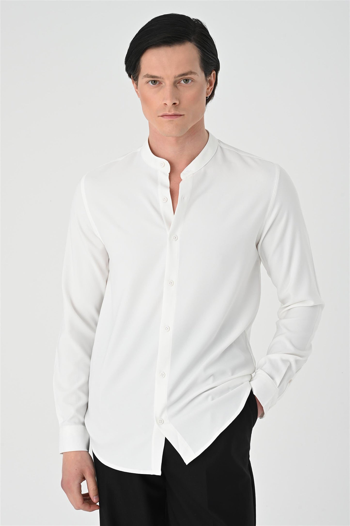 Men's White Regular Fit Classic Collar Shirt