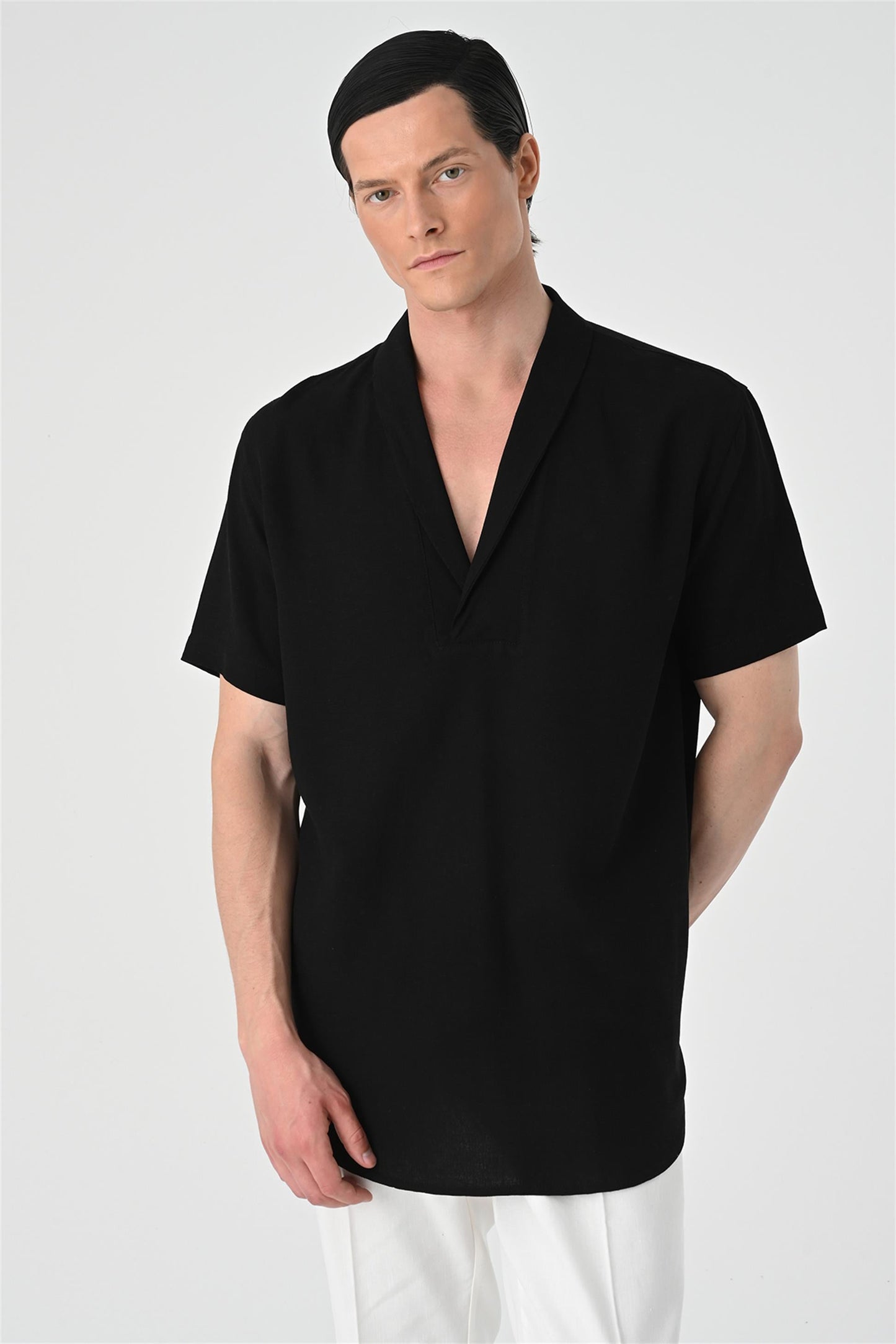 Men's Black Relax Fit Shawl Collar Short Sleeve Shirt