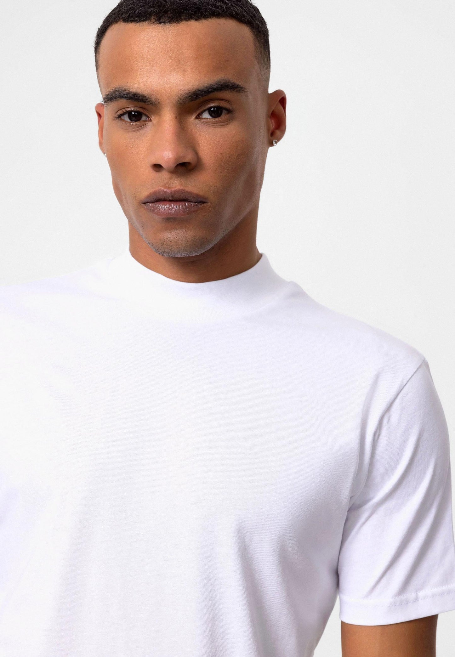 KOALA SYDNEY Men's White Slim Fit Basic T-Shirt