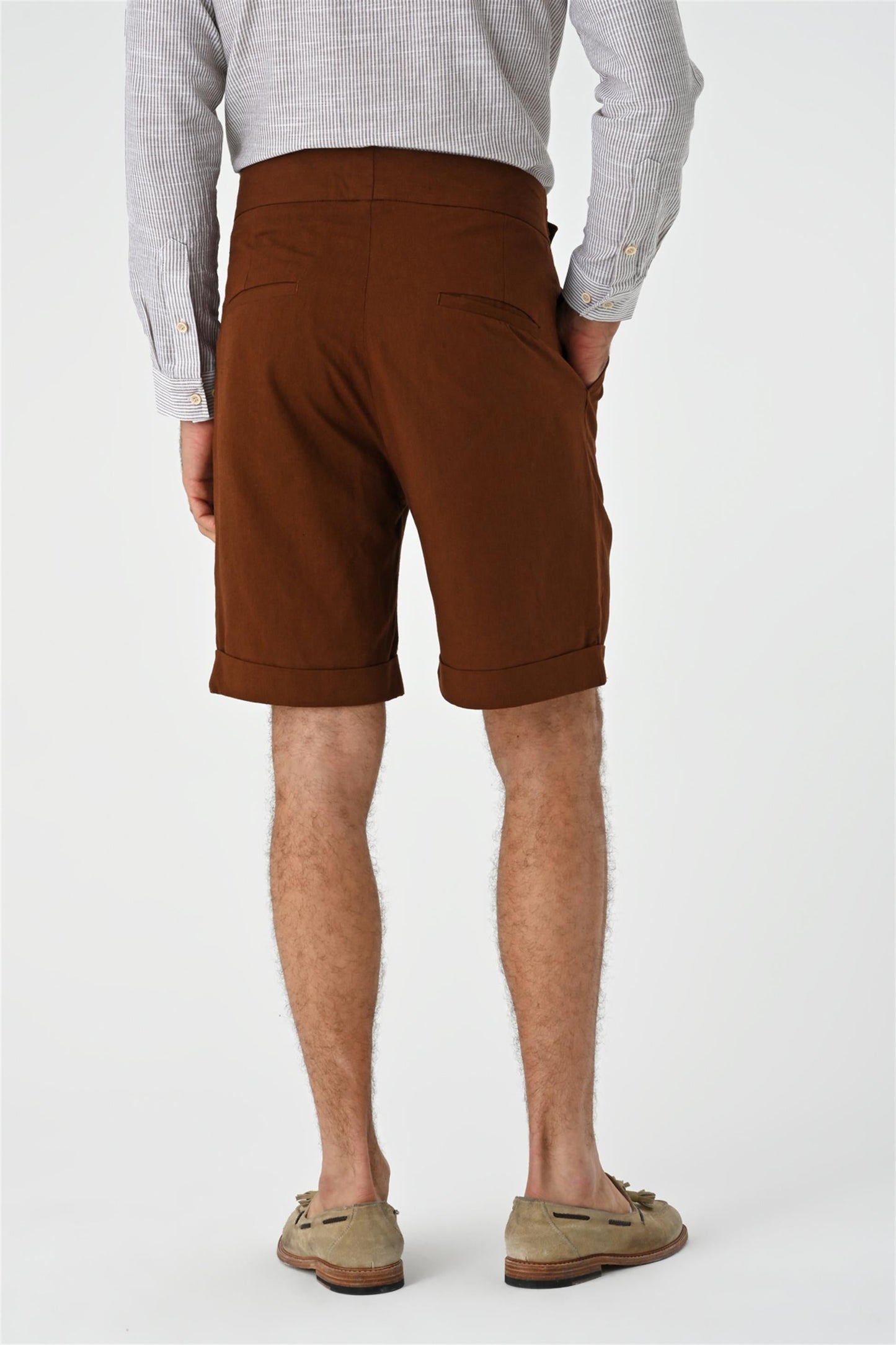 Men's Brown Buckle Detailed Pleated Shorts