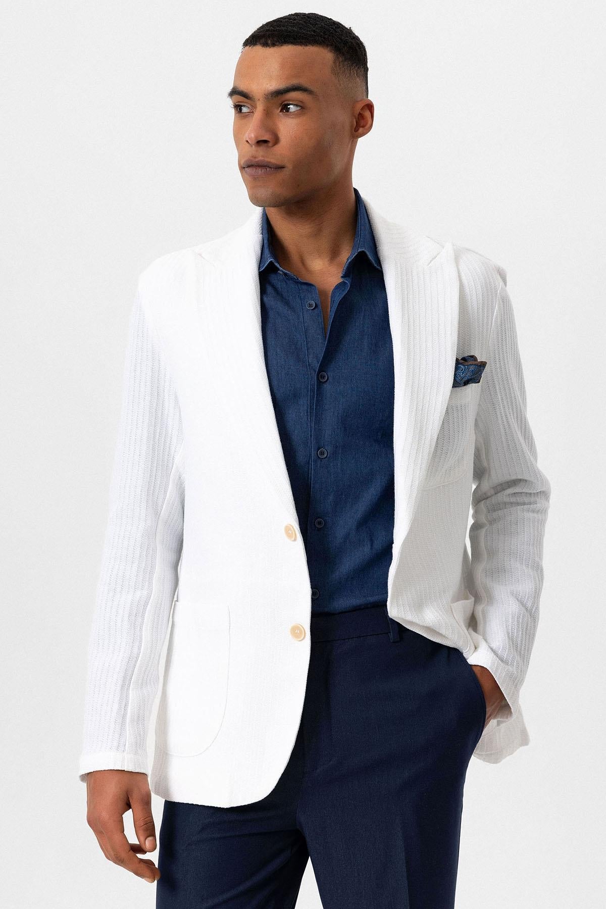 Men's Ecru Pocketed Plain Blazer Jacket